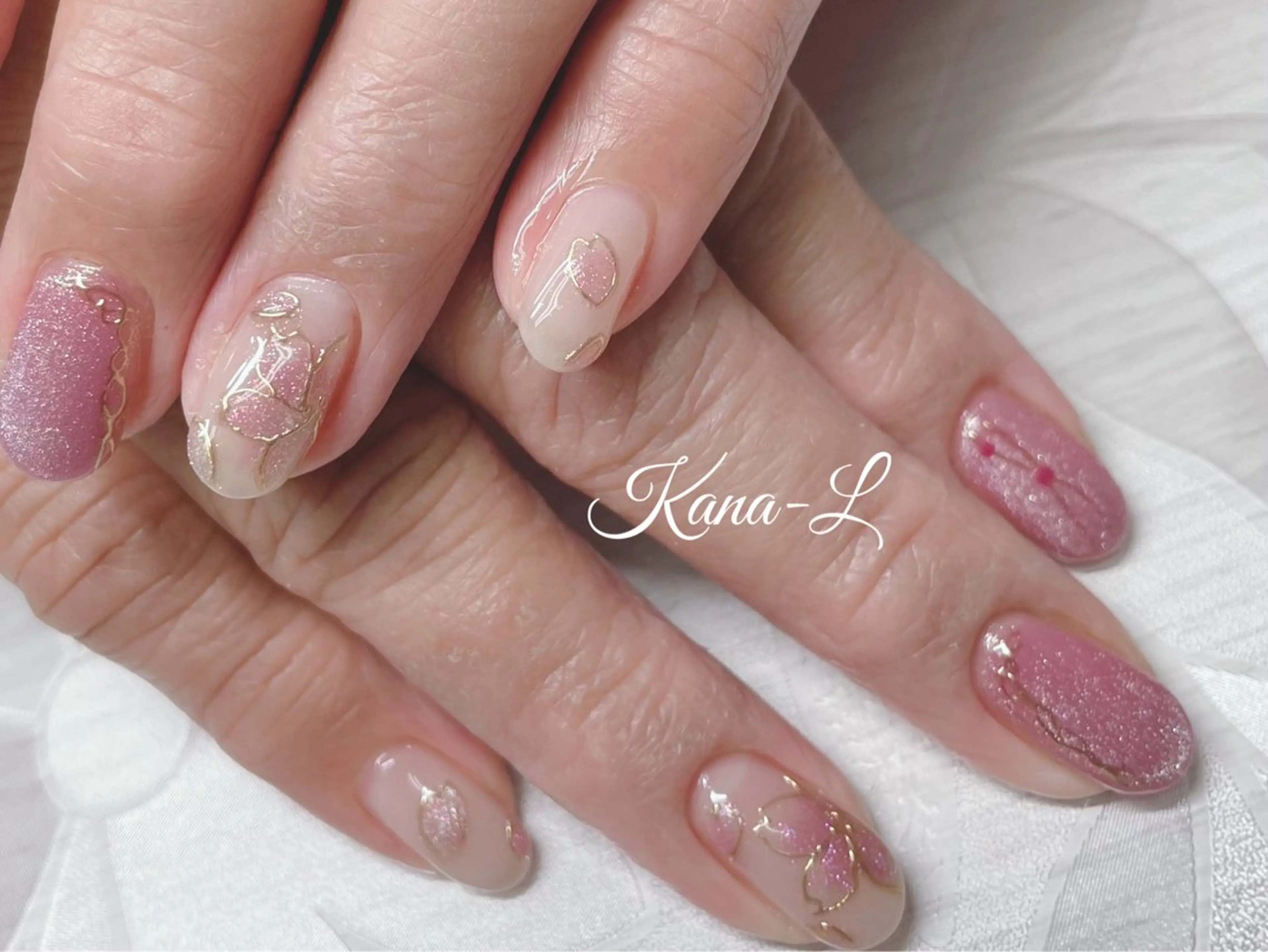 ネイル 桜ネイル ジェルネイル キラキラネイル マグネットネイル ミラーネイル 芦辺 香奈のネイルデザイン