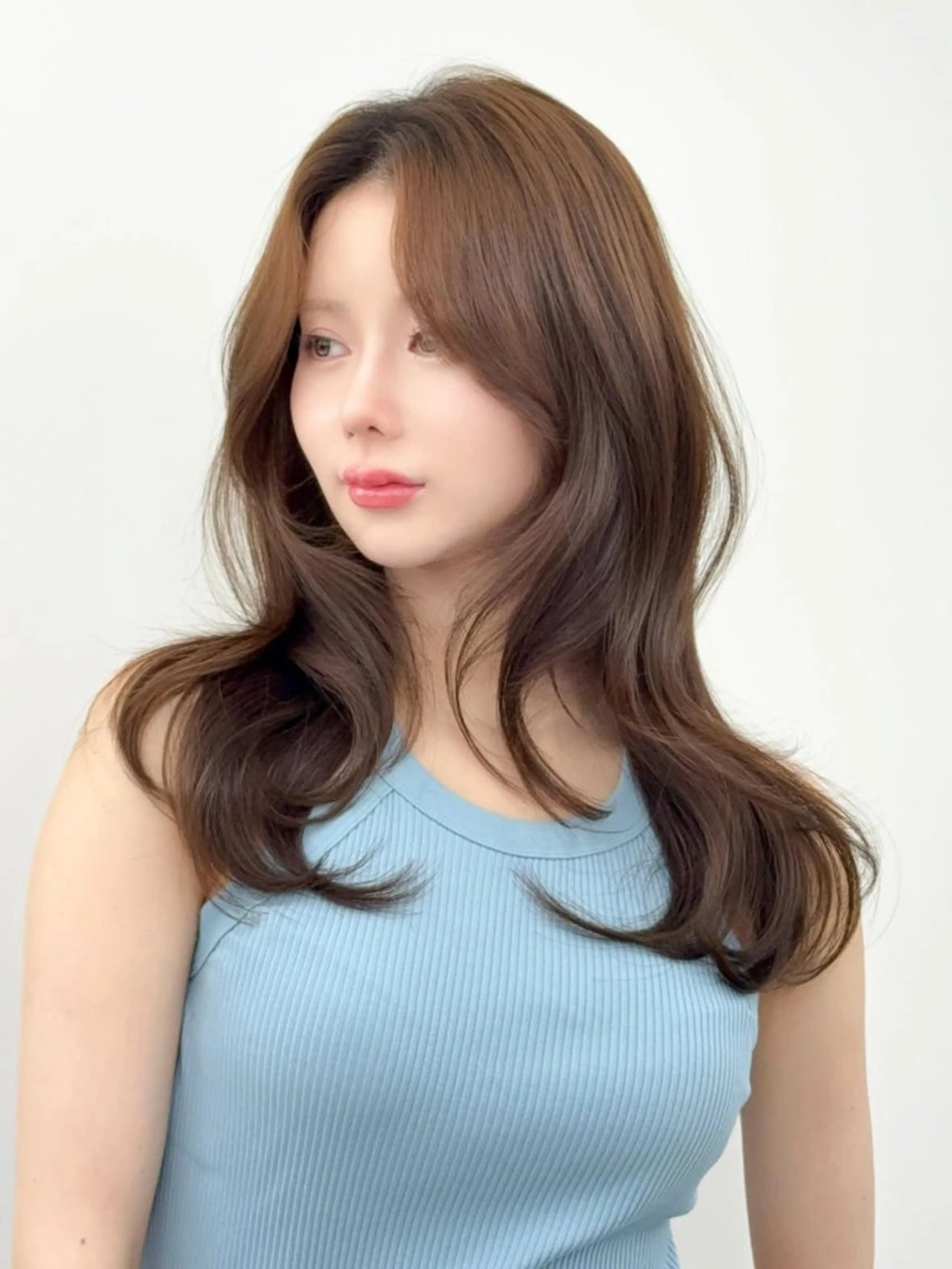 ロング カラー ブラウンカラー 透明感カラー 小顔カット カット ヘアカラー トリートメント 韓国ヘア/レイヤー/ 顔まわり足立遥奈のヘアスタイル