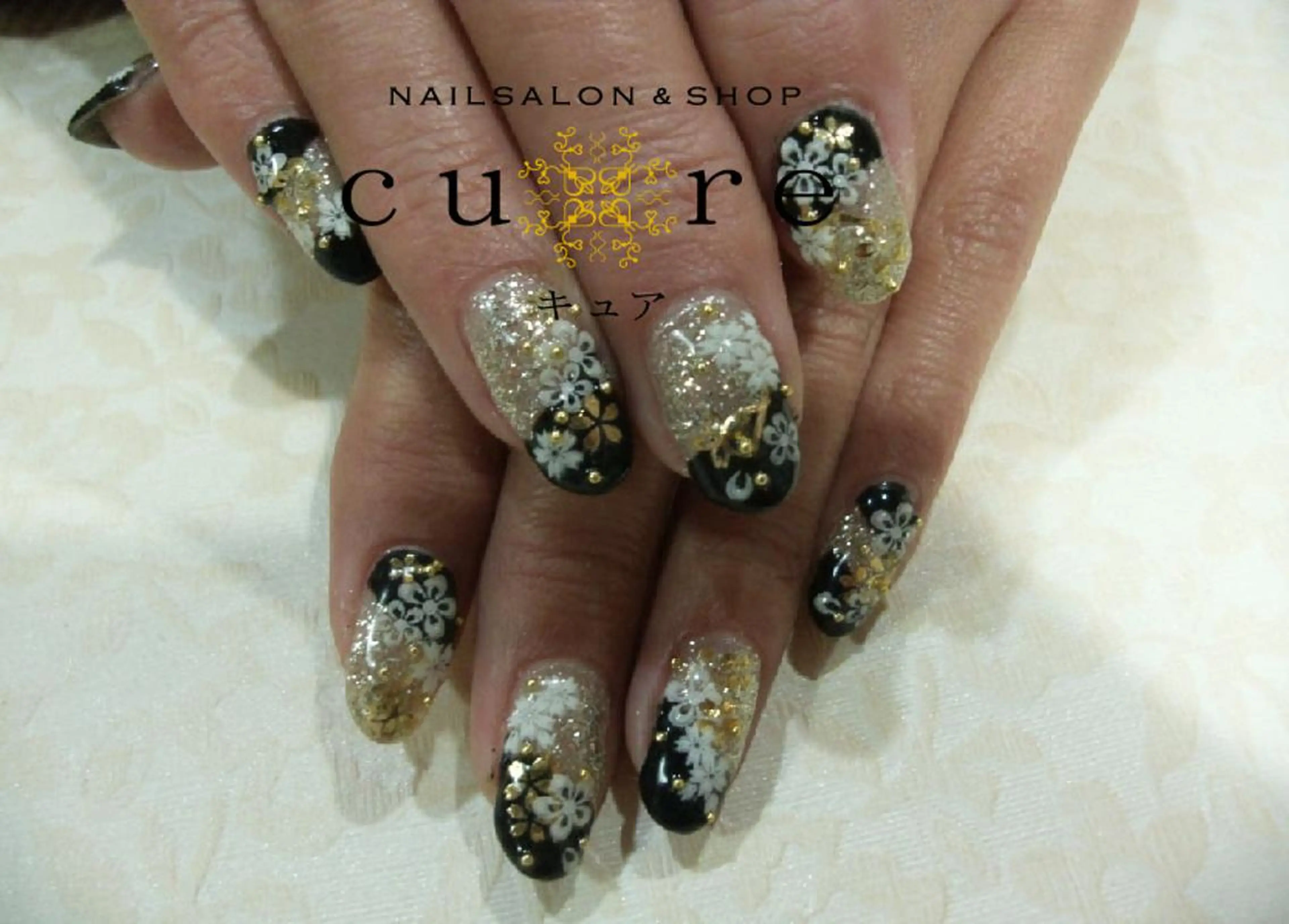 ミディアム ネイル ネイルサロン Cureのネイルデザイン