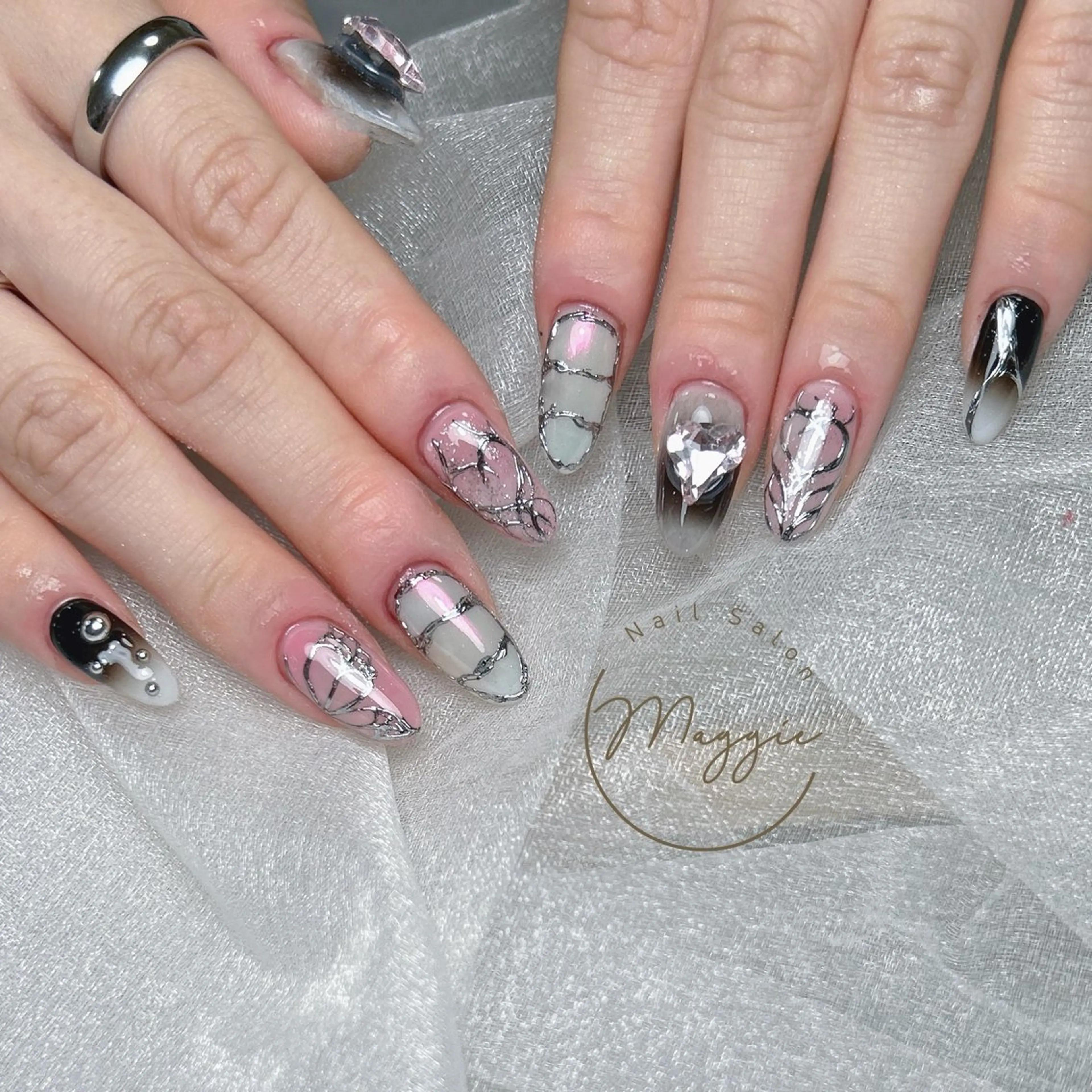 ネイル ハンドネイル Maggie Nail🦩のネイルデザイン