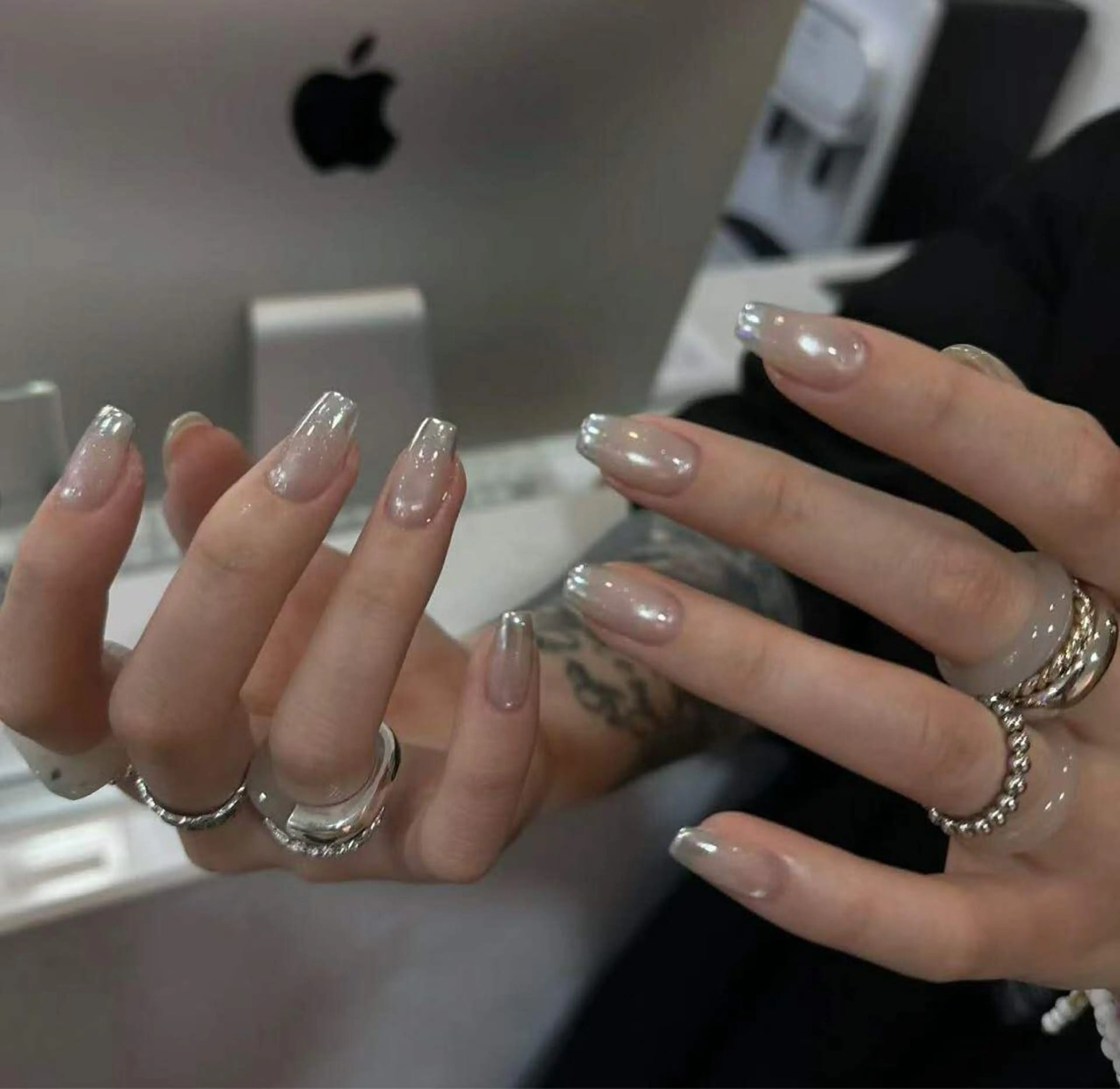 ネイル オーロラネイル フラワーネイル フットネイル フレンチネイル ジェルネイル ハンドネイル BabyYouMi ねねのネイルデザイン