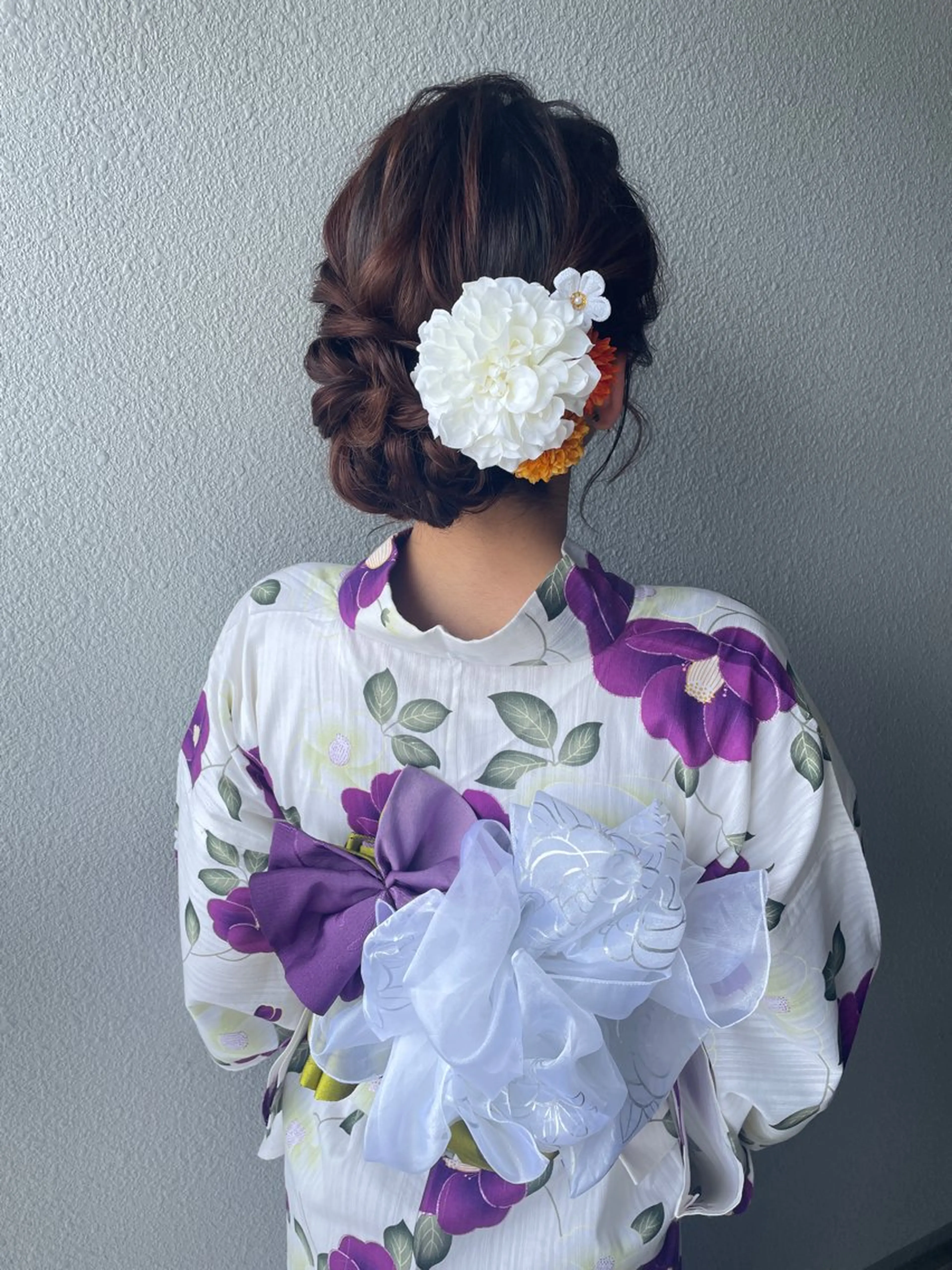 ヘアアレンジ 楢本 彩耶のネイルデザイン