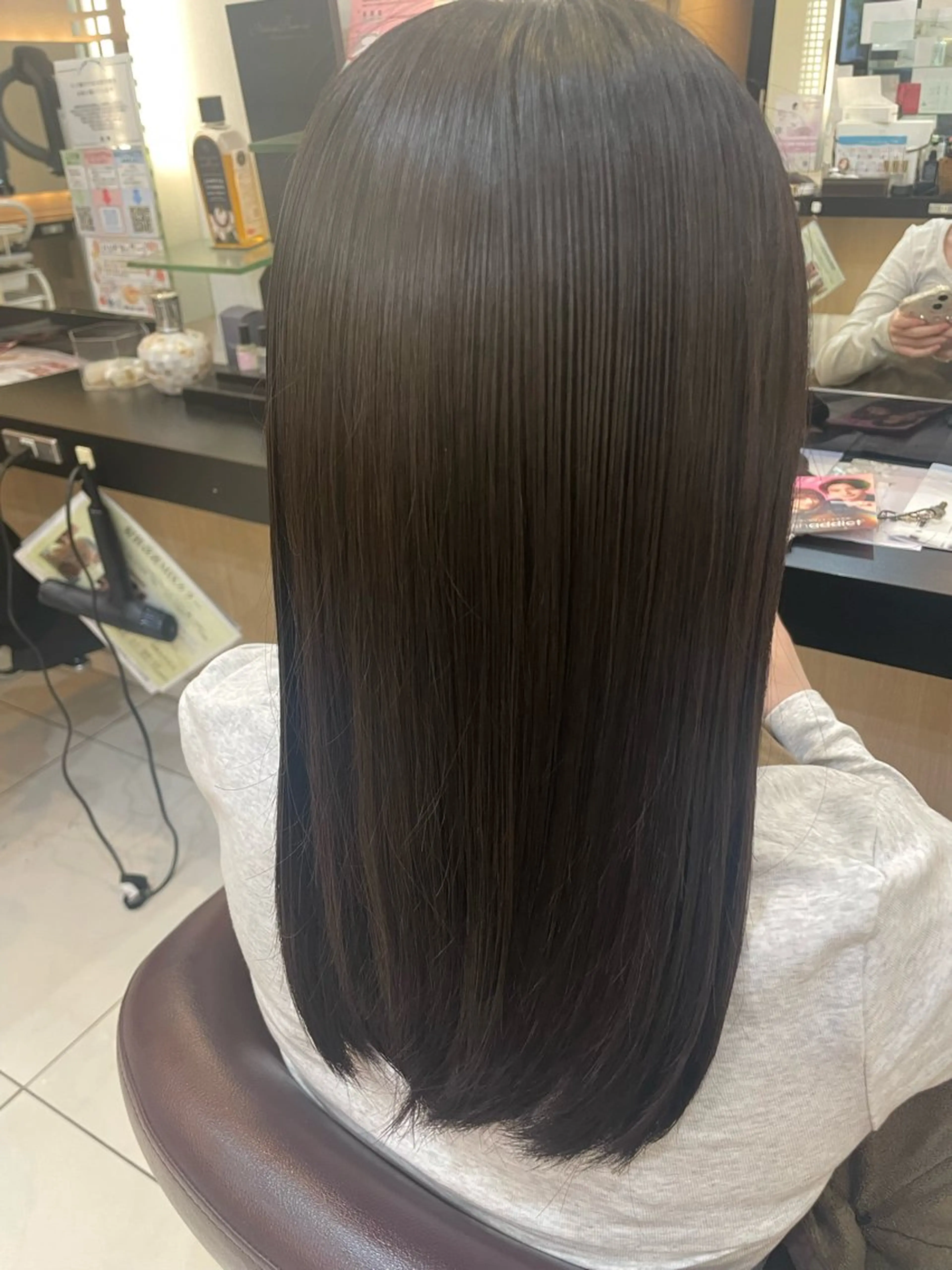 セミロング ヘアカラー 青木 美樹の眉毛・アイブロウイメージ