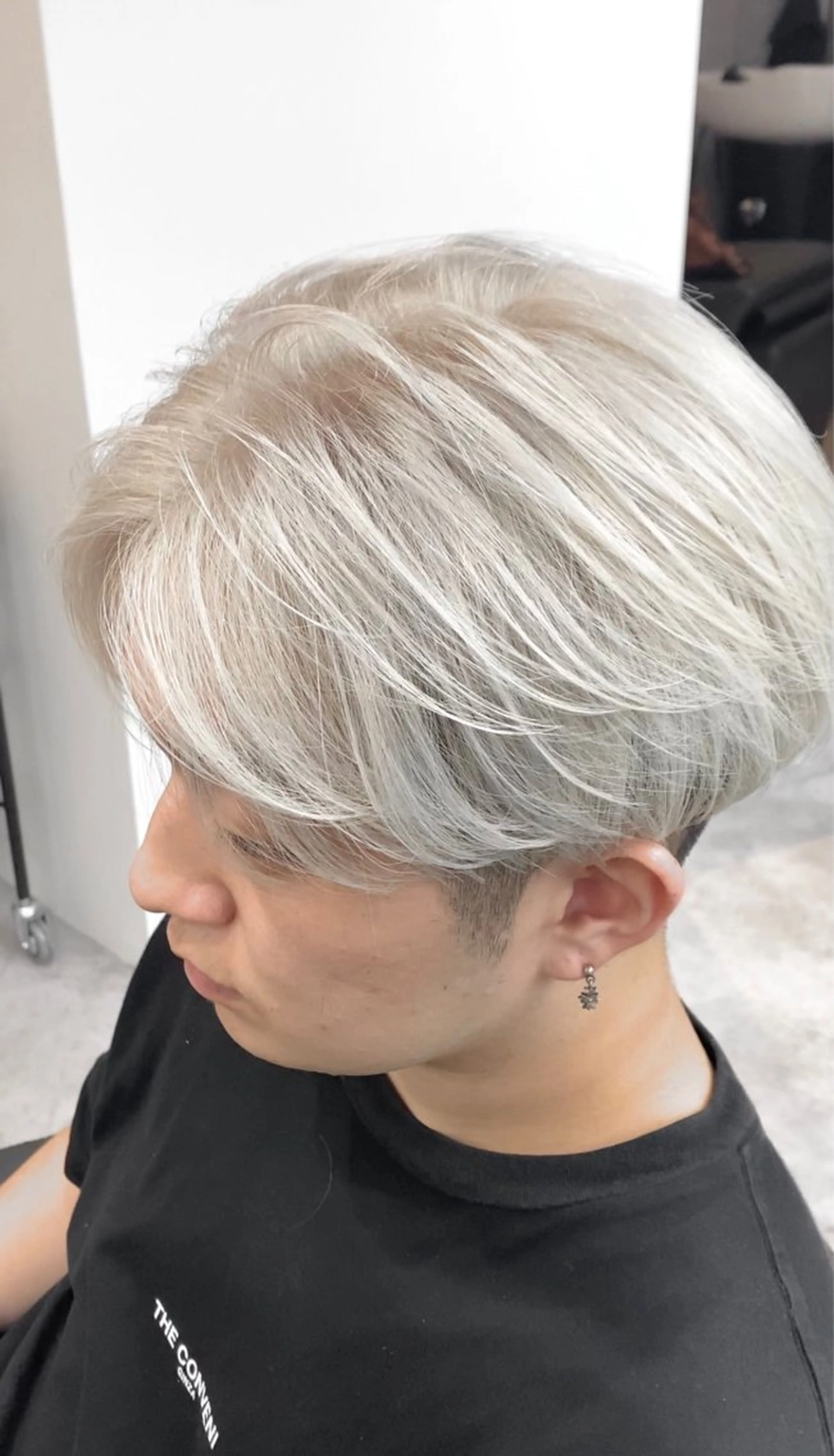 カラー カット ヘアカラー トリートメント youres hair 新宿三丁目所属・髪質改善カラー、美髪 トリートメント専門のヘアスタイル