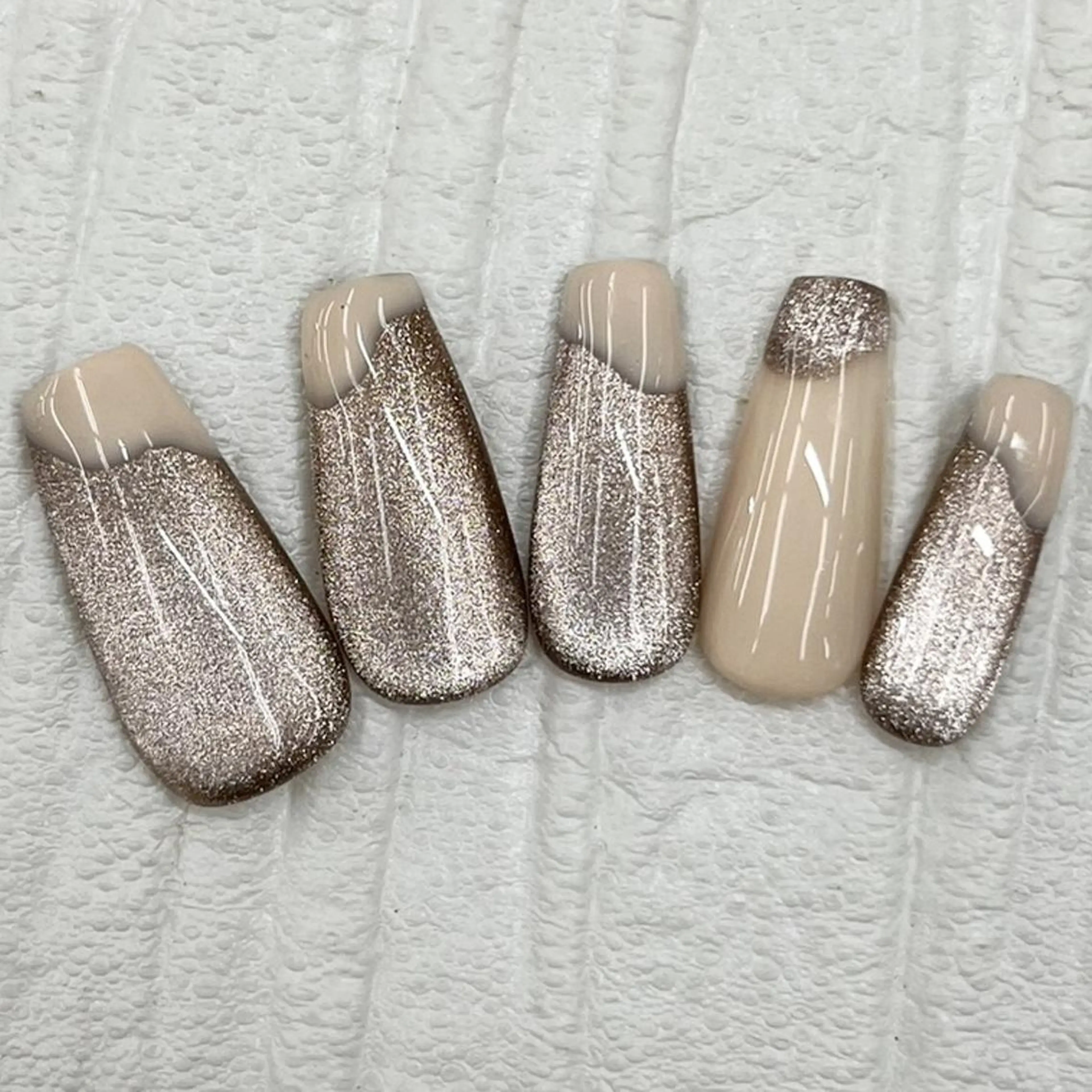 ネイル Nail salon Honey Beeのネイルデザイン