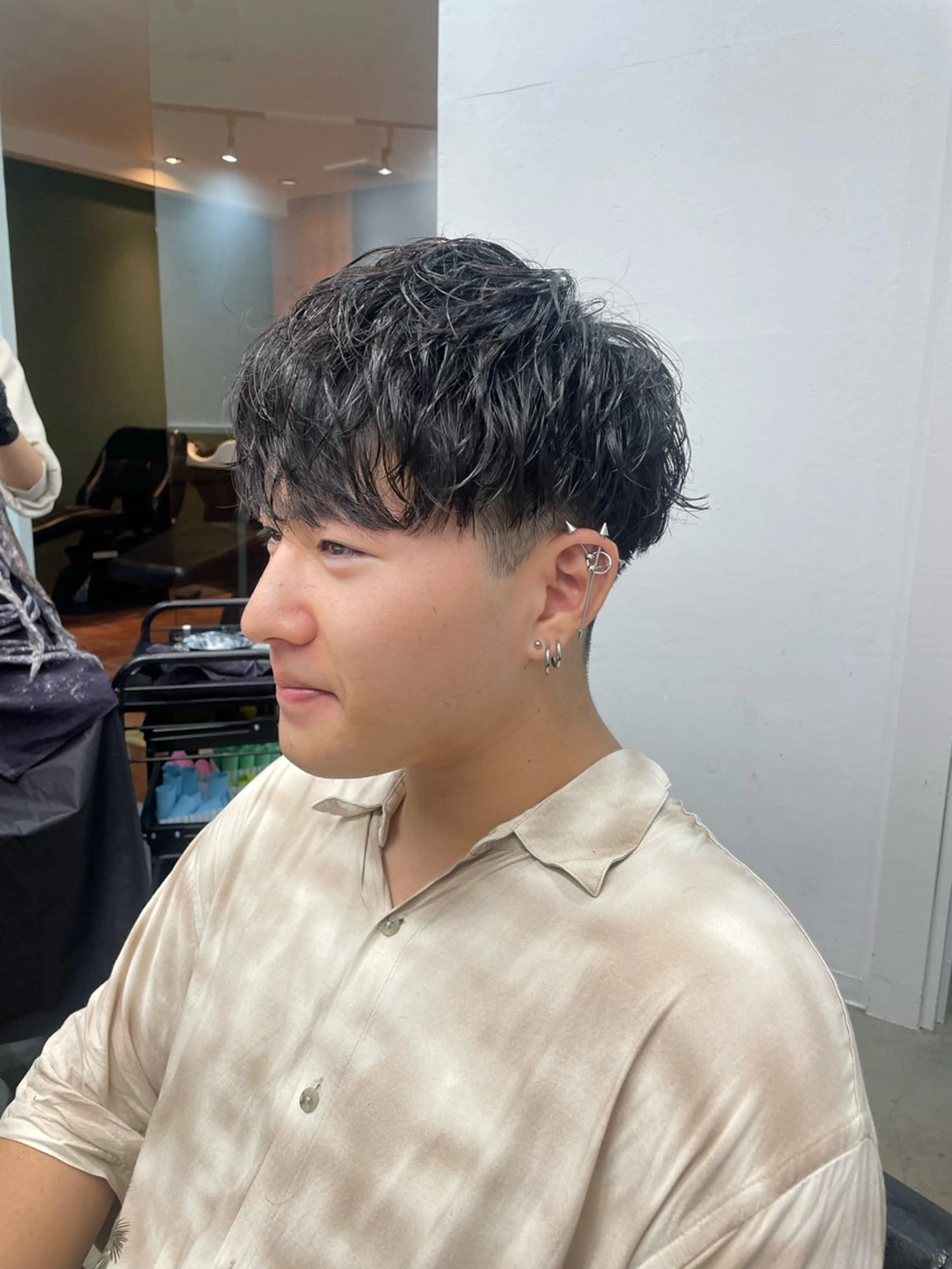 パーマ メンズ RIN／韓国ヘア レイヤーカットのヘアスタイル