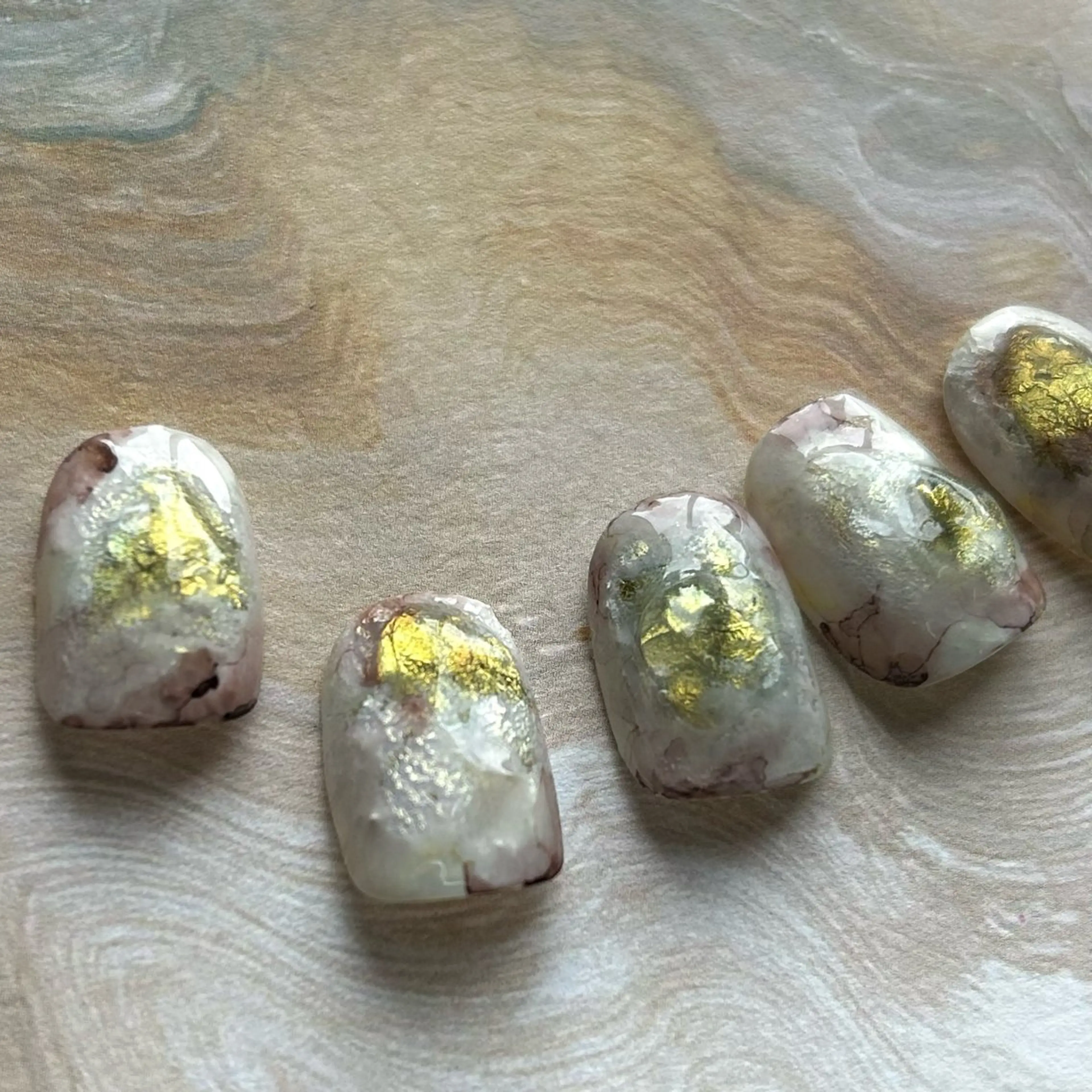 ネイル ayumi / Manonのネイルデザイン