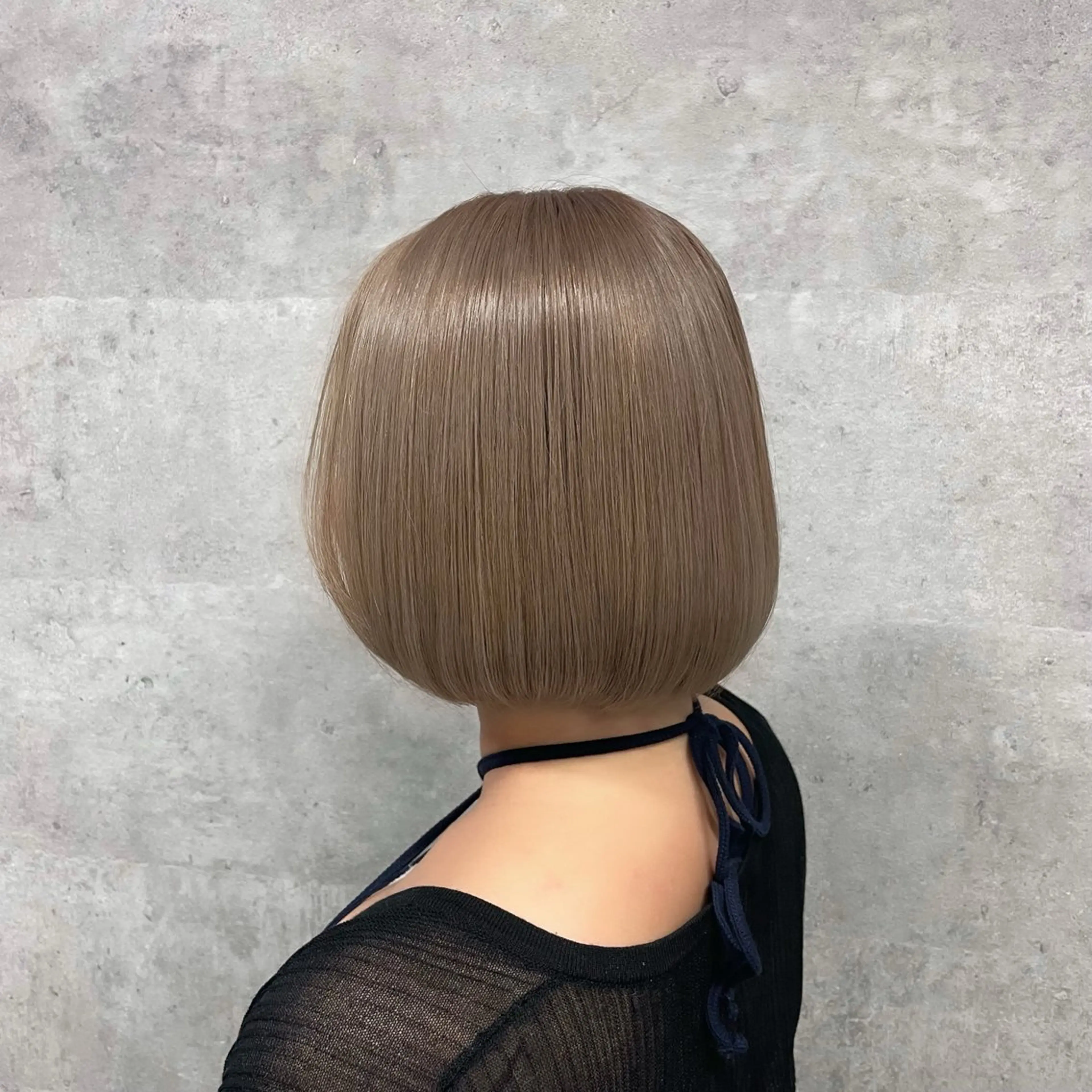 ショート ヘアカラー 出口 千乃のヘアスタイル