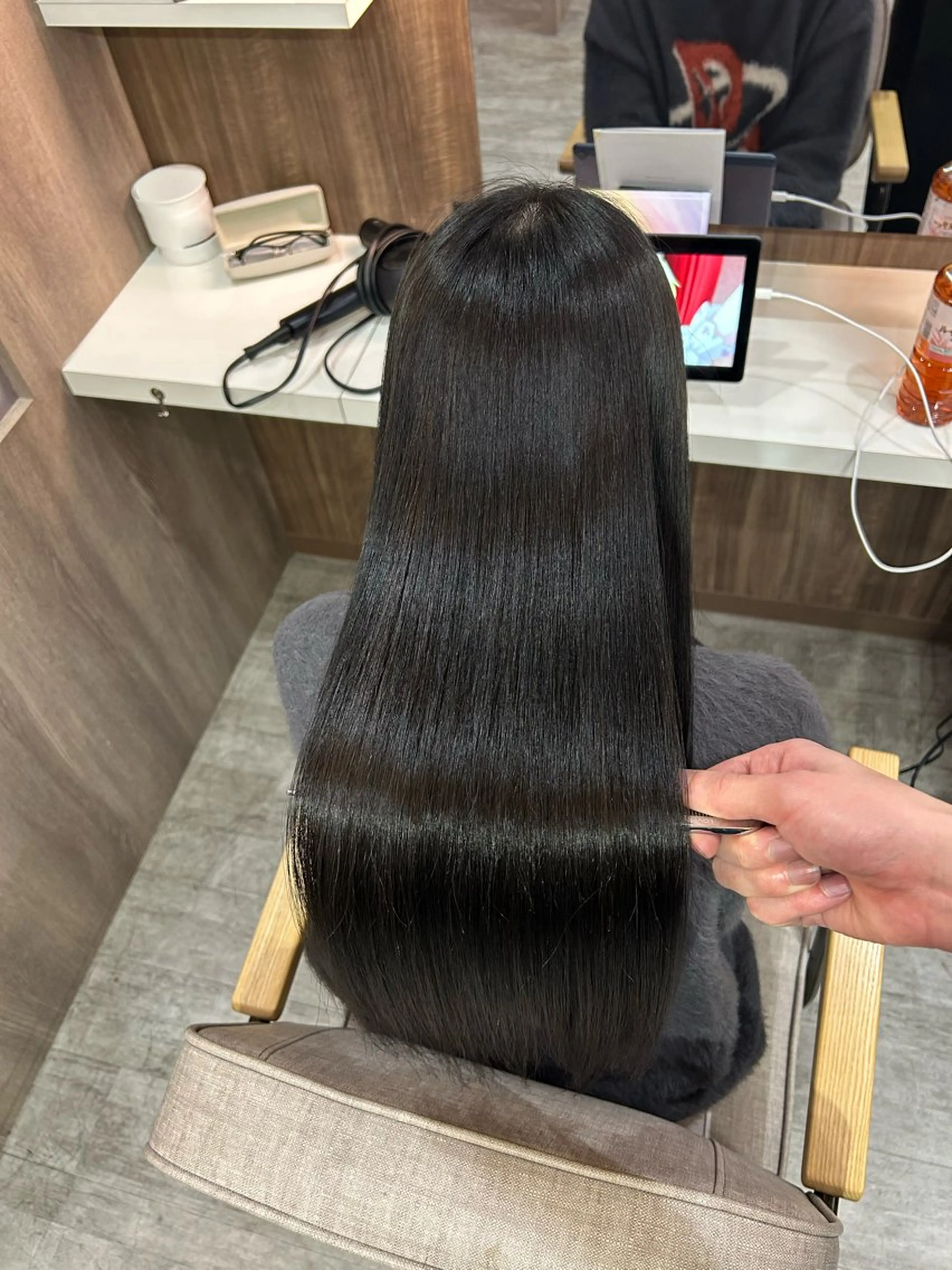 ロング カット 縮毛矯正 ユアーズヘアーセカンド所属・広島No.1美髪矯正 髪質改善/河村総一郎のヘアスタイル