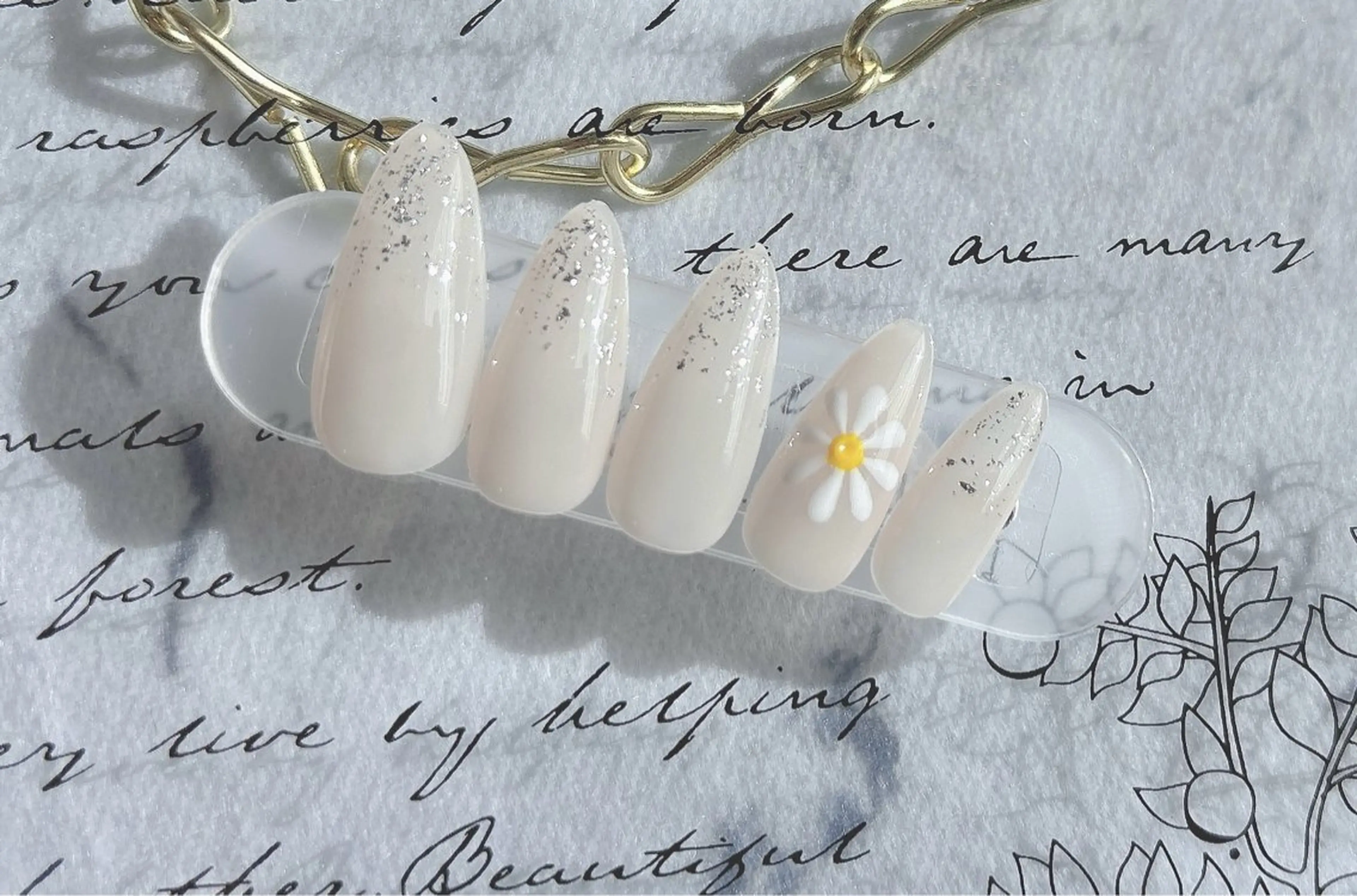 ネイル ハンドネイル 🦩son🌴 東十条ミューズネイルのネイルデザイン