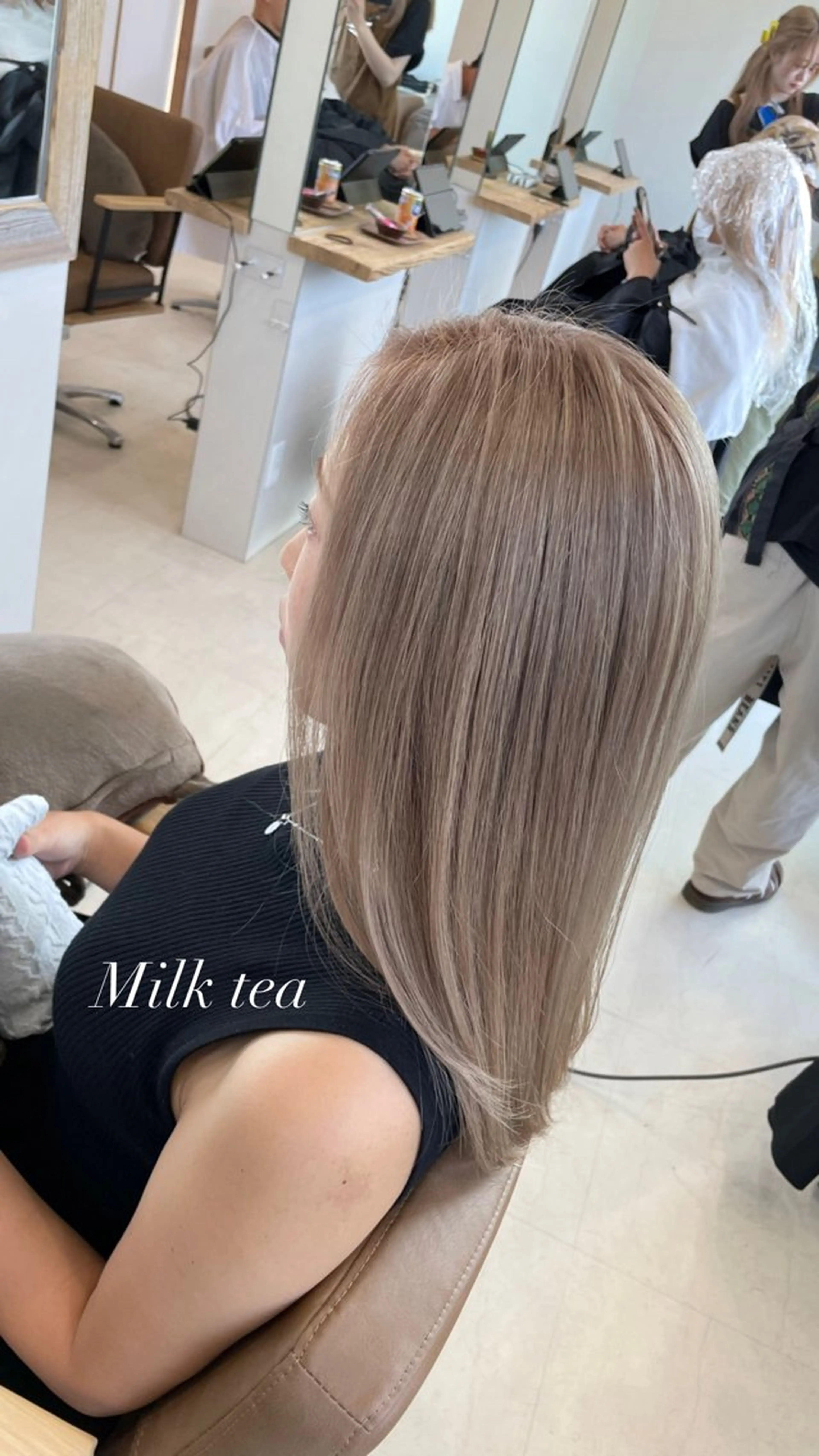 ロング ヘアカラー アルーナビューティデザイン所属・鈴木 妃帆未のヘアスタイル