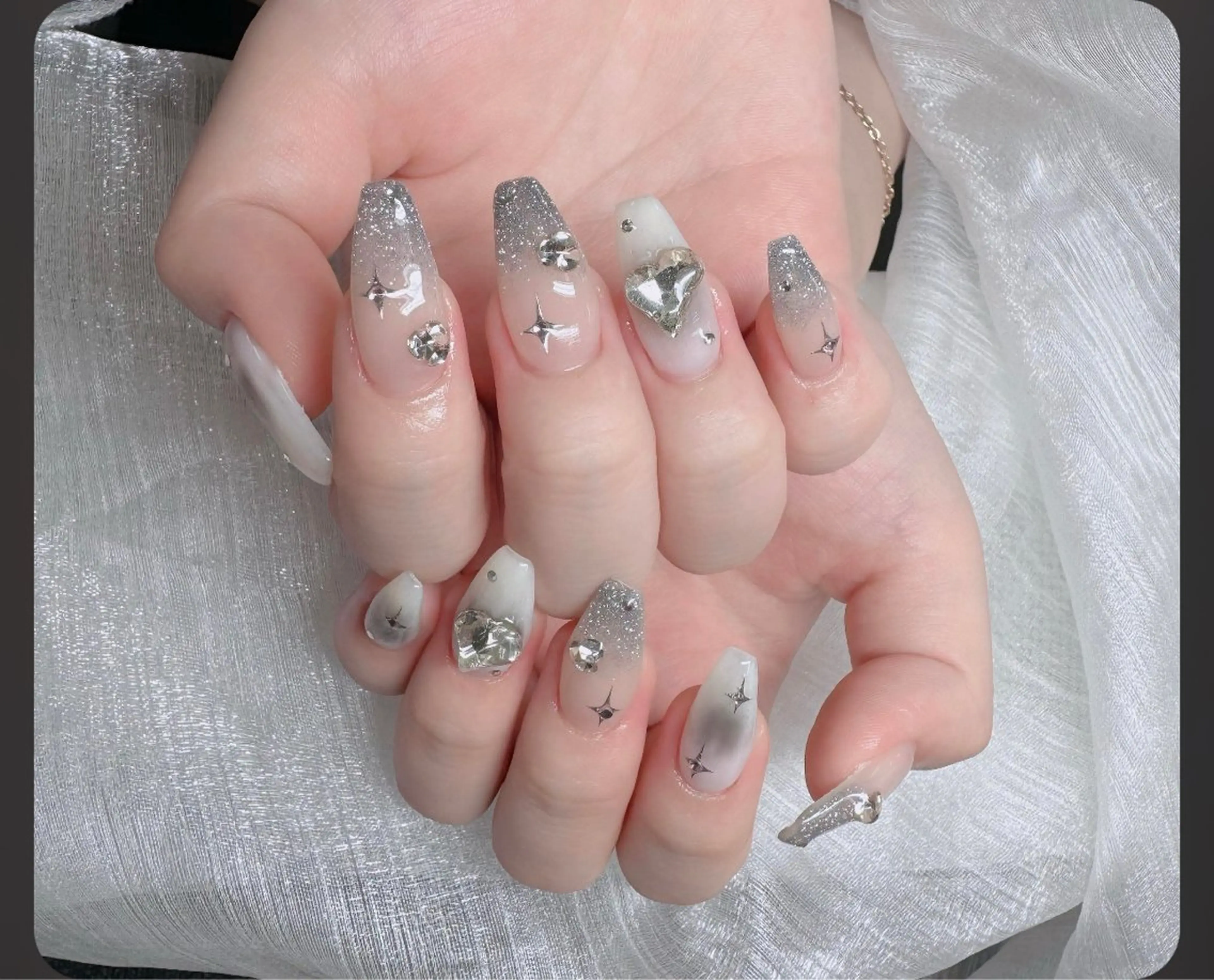 ネイル フレンチネイル ジェルネイル ガラスフレンチ ハロウィン ハート ハンドネイル H.baby Nail Salonのネイルデザイン