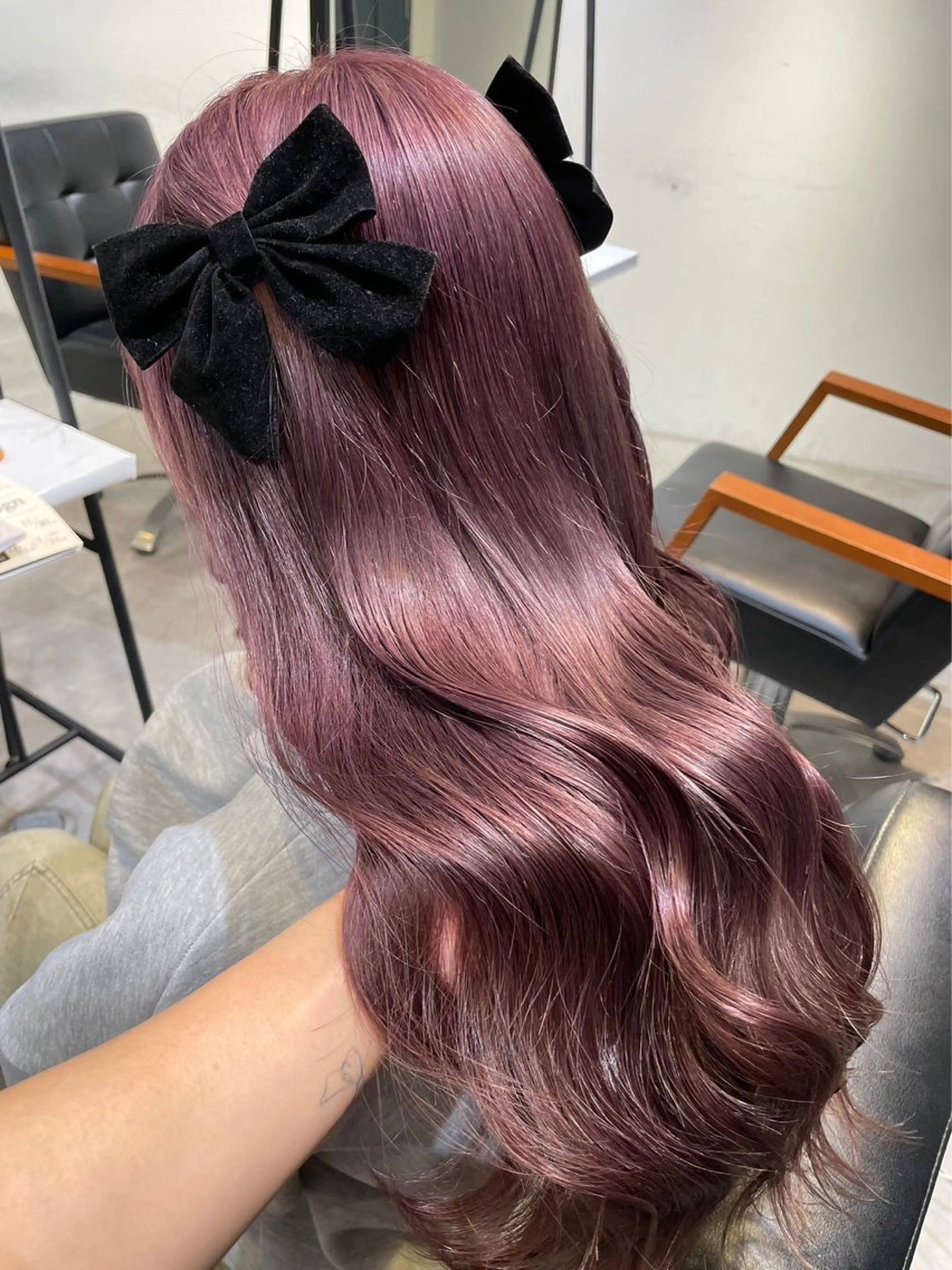 ロング カラー グレージュ ラベンダーカラー ラベンダーグレージュ ラベンダーグレー ‎Lby home 🪽mikuのヘアスタイル