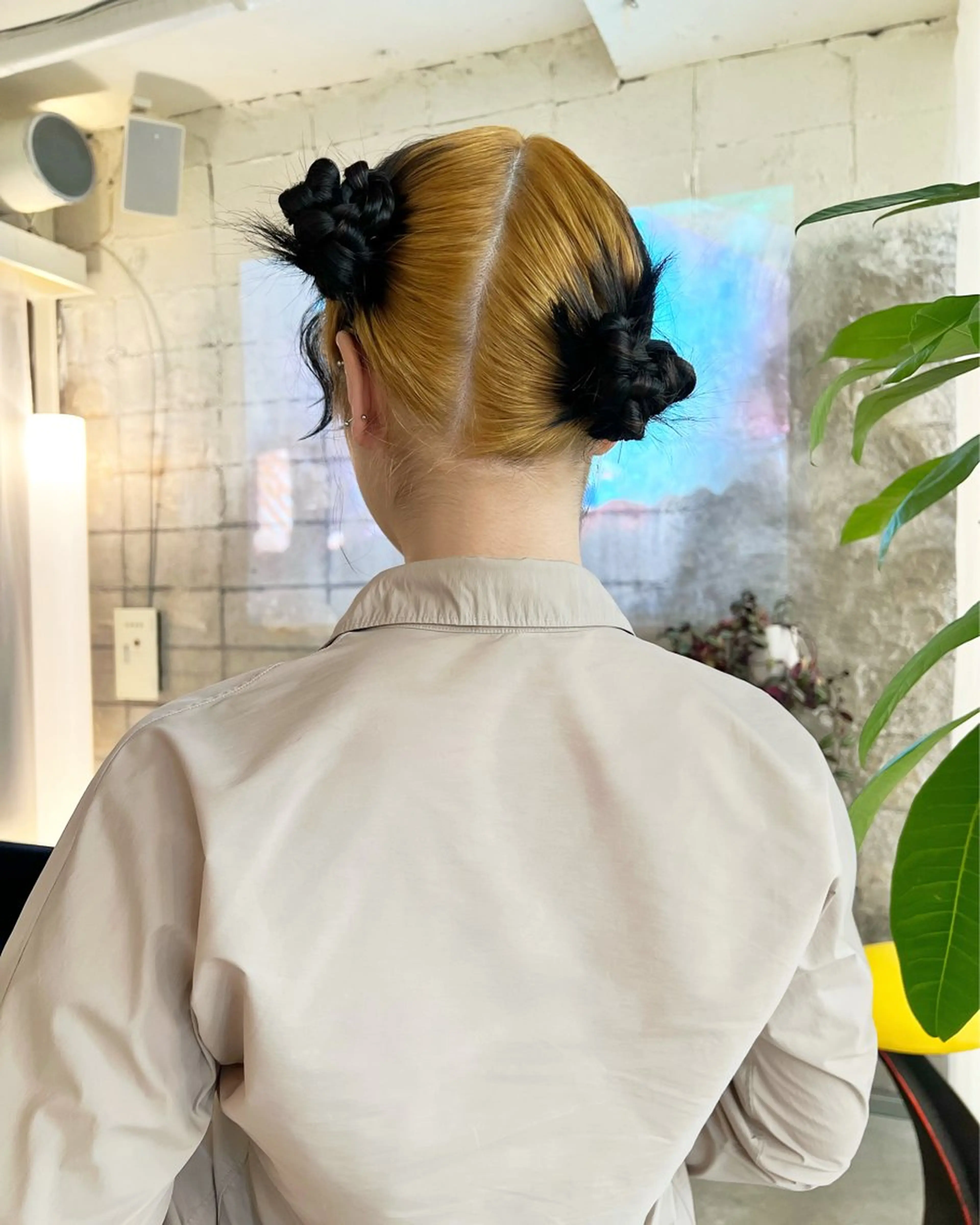 ミディアム カラー ブリーチ ダブルカラー カット ヘアカラー haco＋所属・圧倒的デザイン力 店長🎨RENAのヘアスタイル