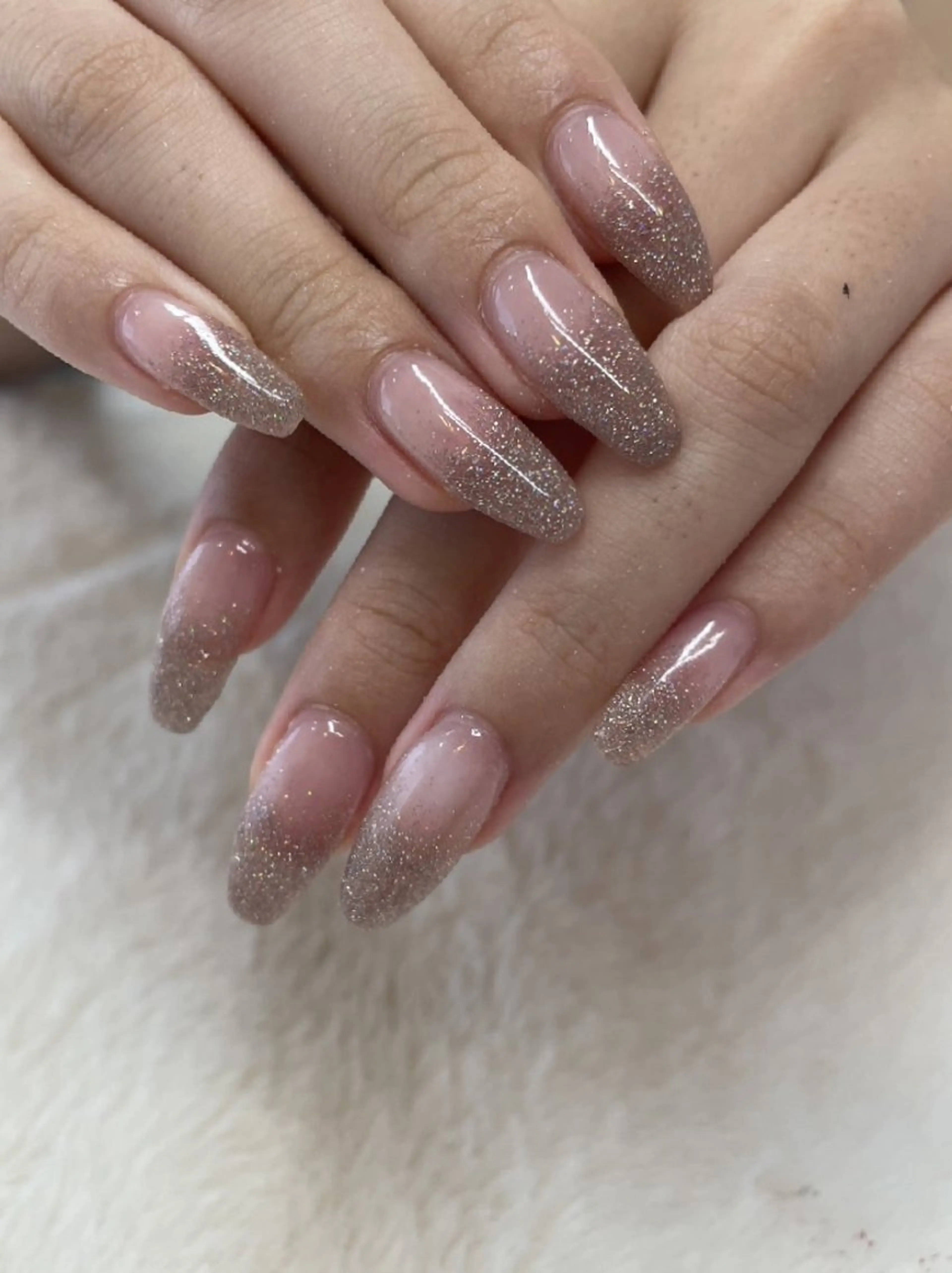 ネイル フラッシュネイル グラデーション キラキラネイル ハンドネイル ハンドケア 心斎橋Salon Epokkuのネイルデザイン