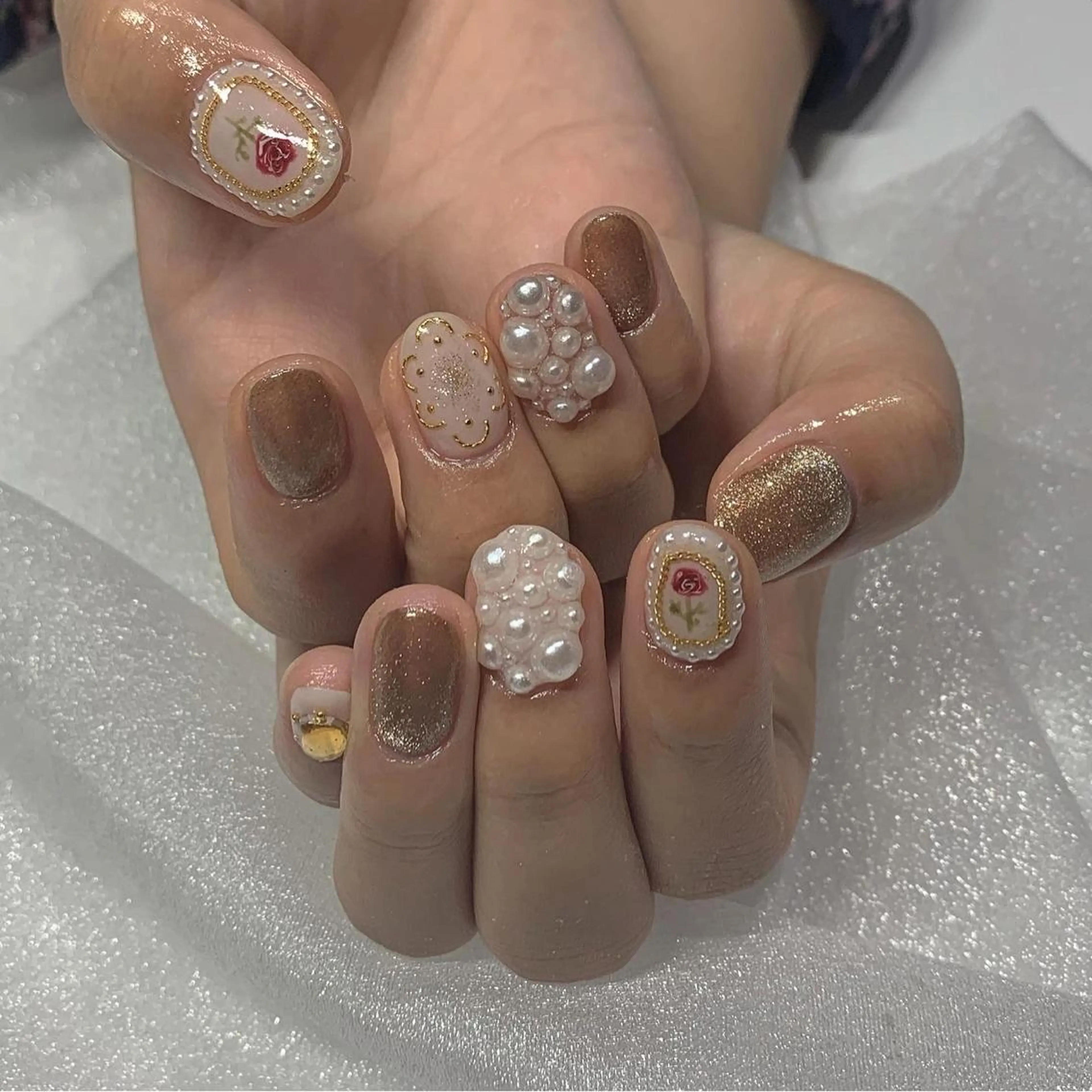 ネイル フラワーネイル マグネットネイル ハンドネイル ハンドケア lyly.nail所属・lylynail YUUKAのネイルデザイン