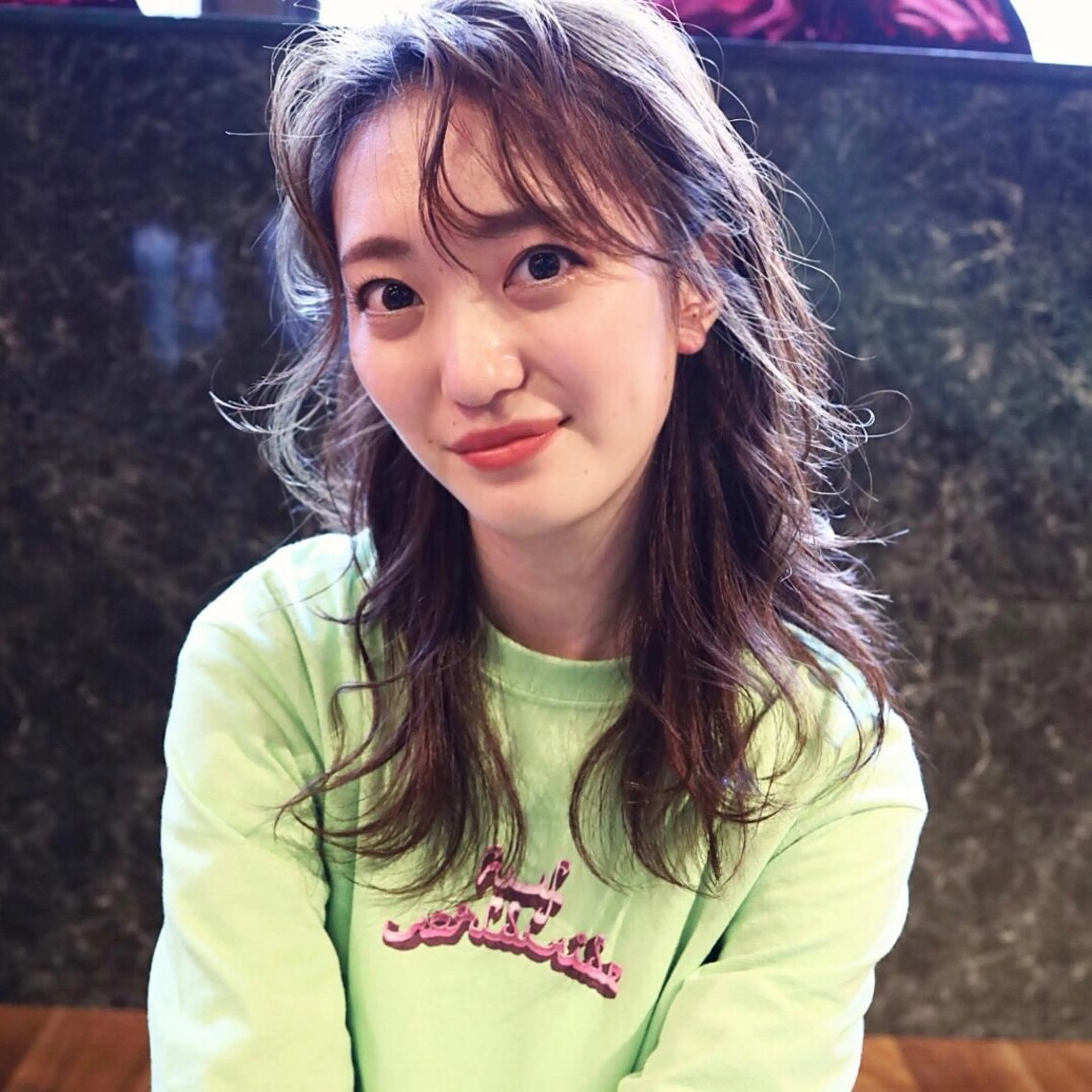 セミロング カラー パーマ ヘアアレンジ カット ヘアカラー パーマ トリートメント ⭐️𝑭𝑰𝑳𝑴𝑶𝑹𝑴𝑨𝑳𝑬⭐️【フィルモルメール】所属・トレンドヘア🩶 艶髪🩶yoshiのヘアスタイル