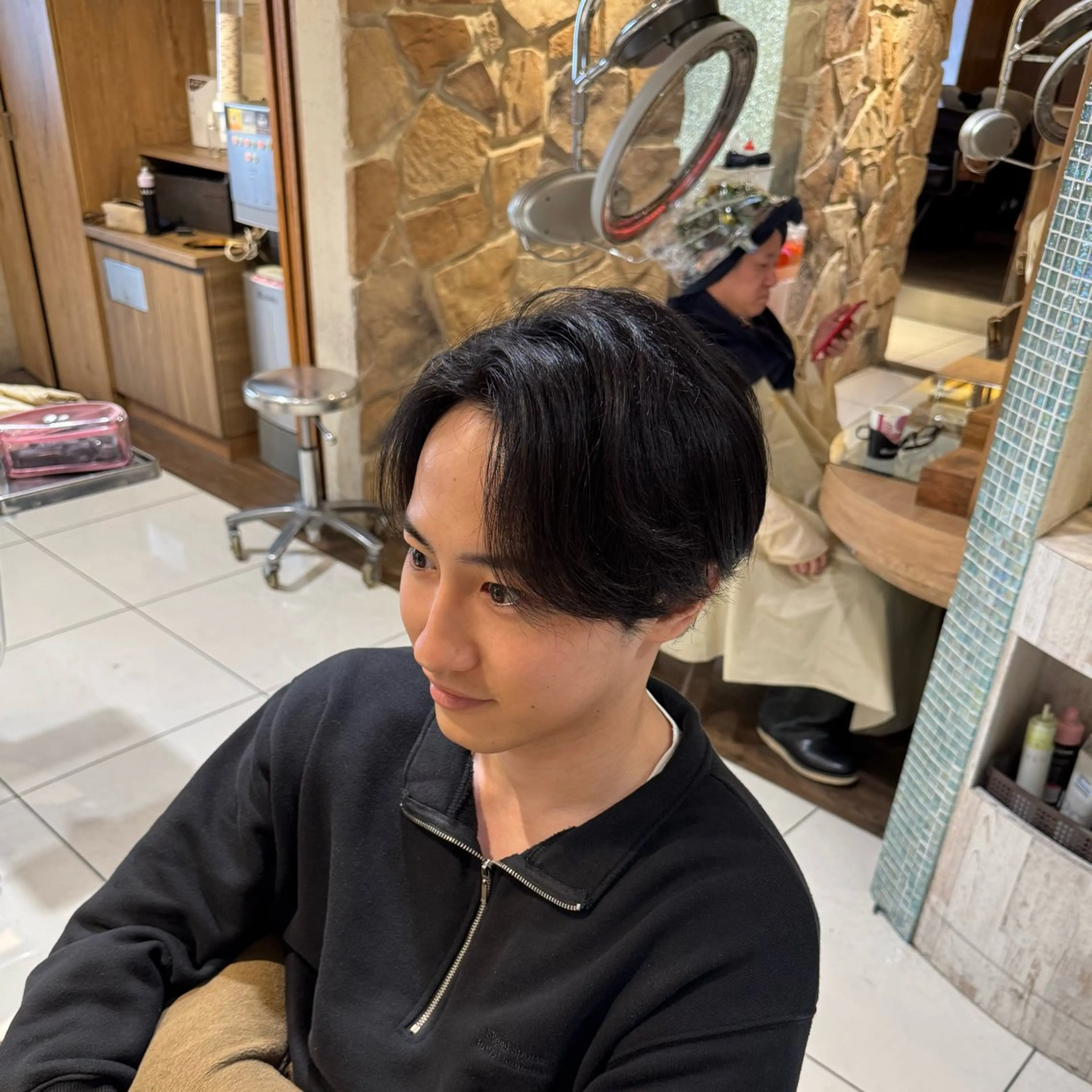 ショート カラー パーマ ヘアアレンジ メンズ カット パーマ シャドウパーマ 石見のヘアスタイル