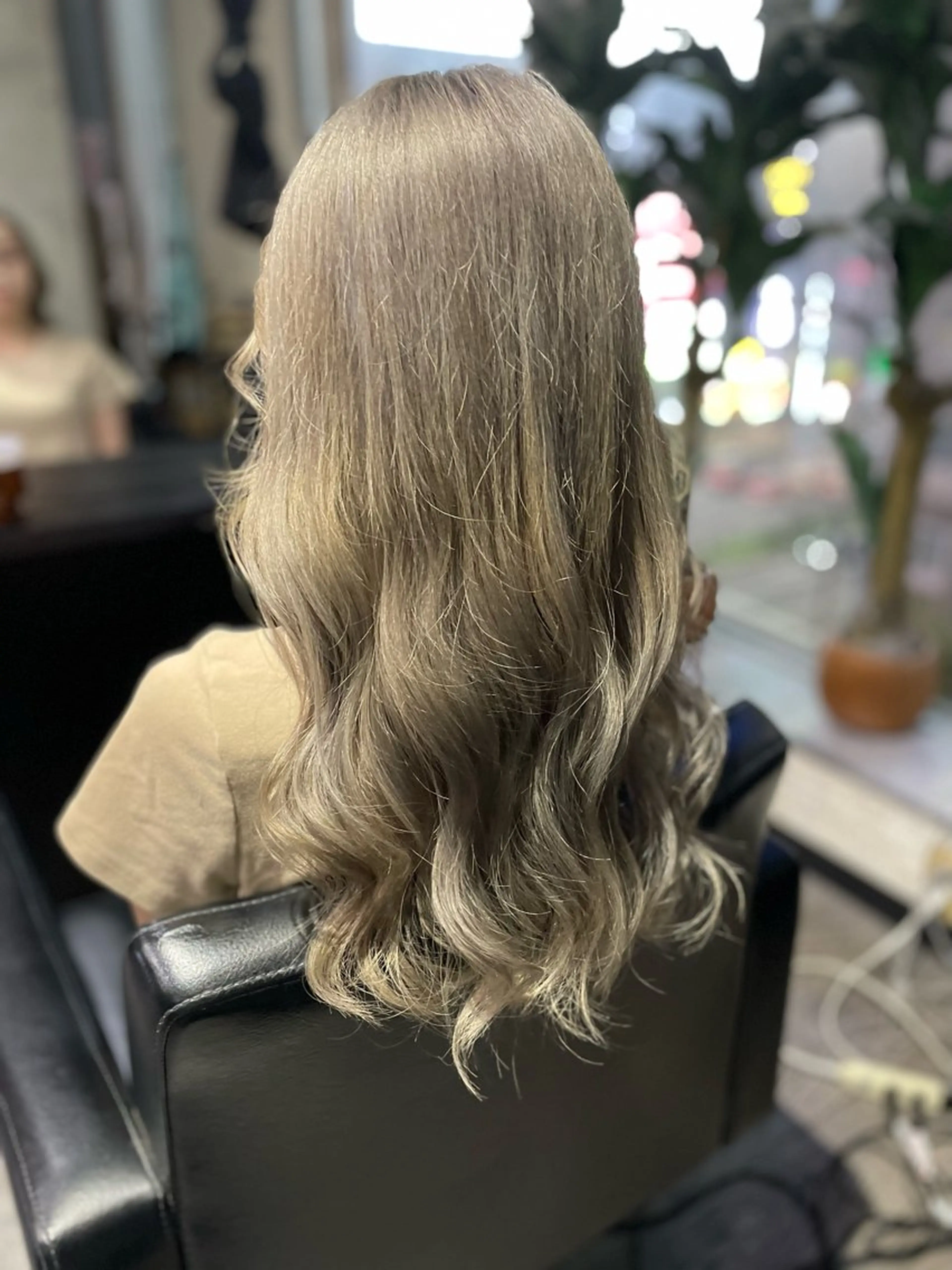 ロング レイヤーカット Lilly所属・【Lilly】成田 紗英のヘアスタイル