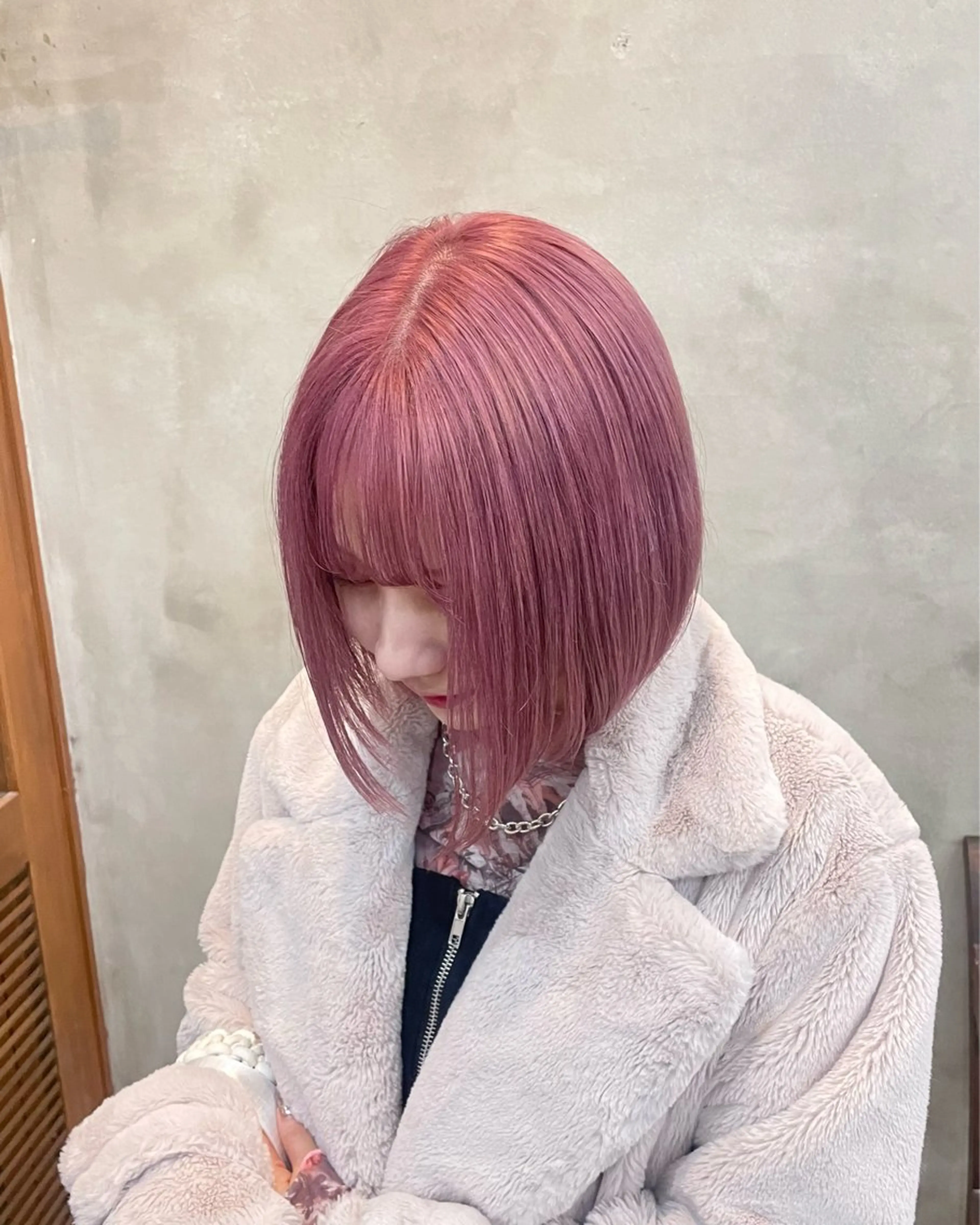 💗《暖色専用!》💗🩰[ﾋﾟﾝｸ.オレンジ.レッド.バイオレット]🩰ブリーチ+カラー+5ステップトリートメントの写真