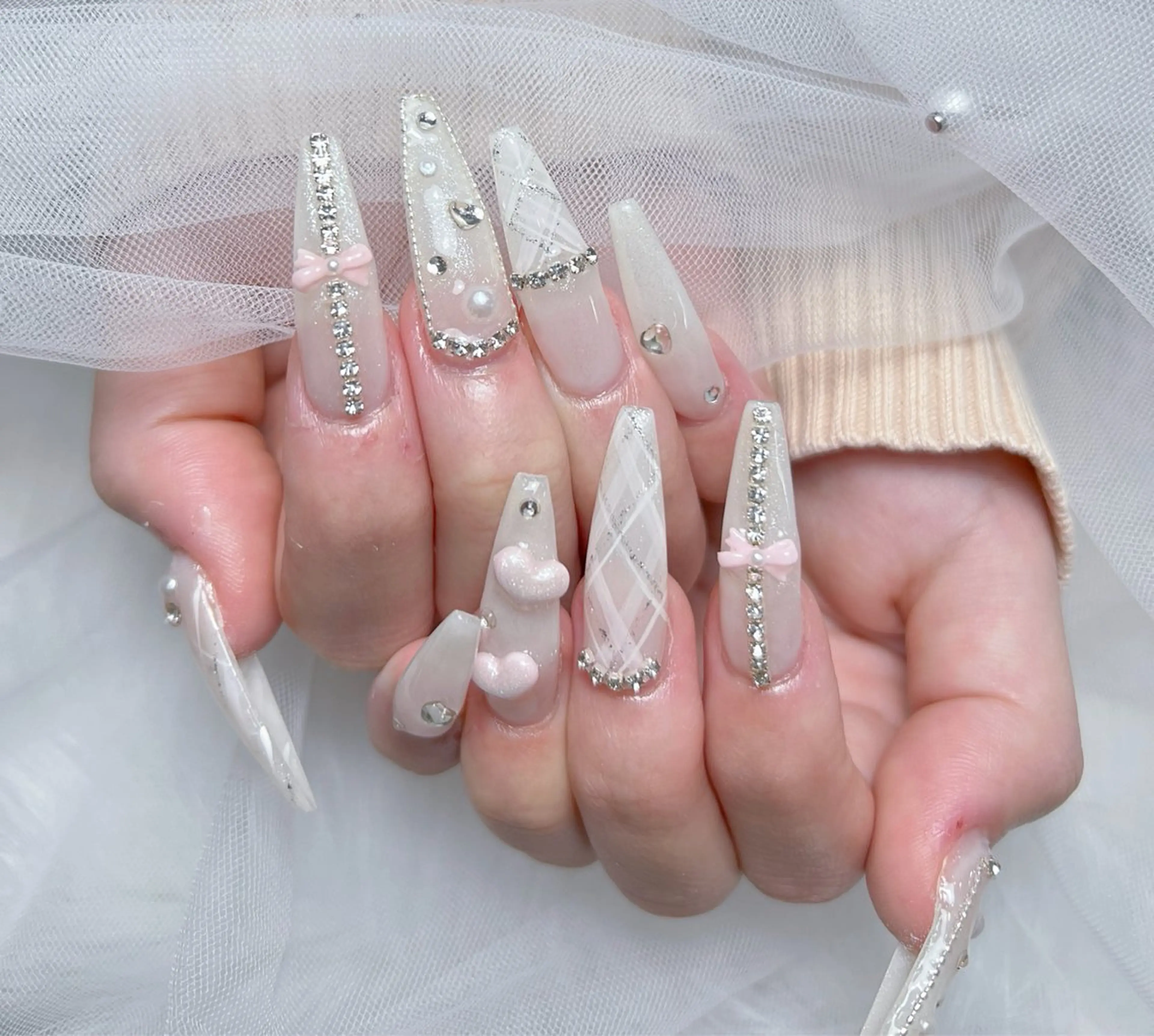 ネイル アートネイル オーロラネイル チークネイル 長さ出し フットネイル Miya_nail所属・Miya _nailのネイルデザイン