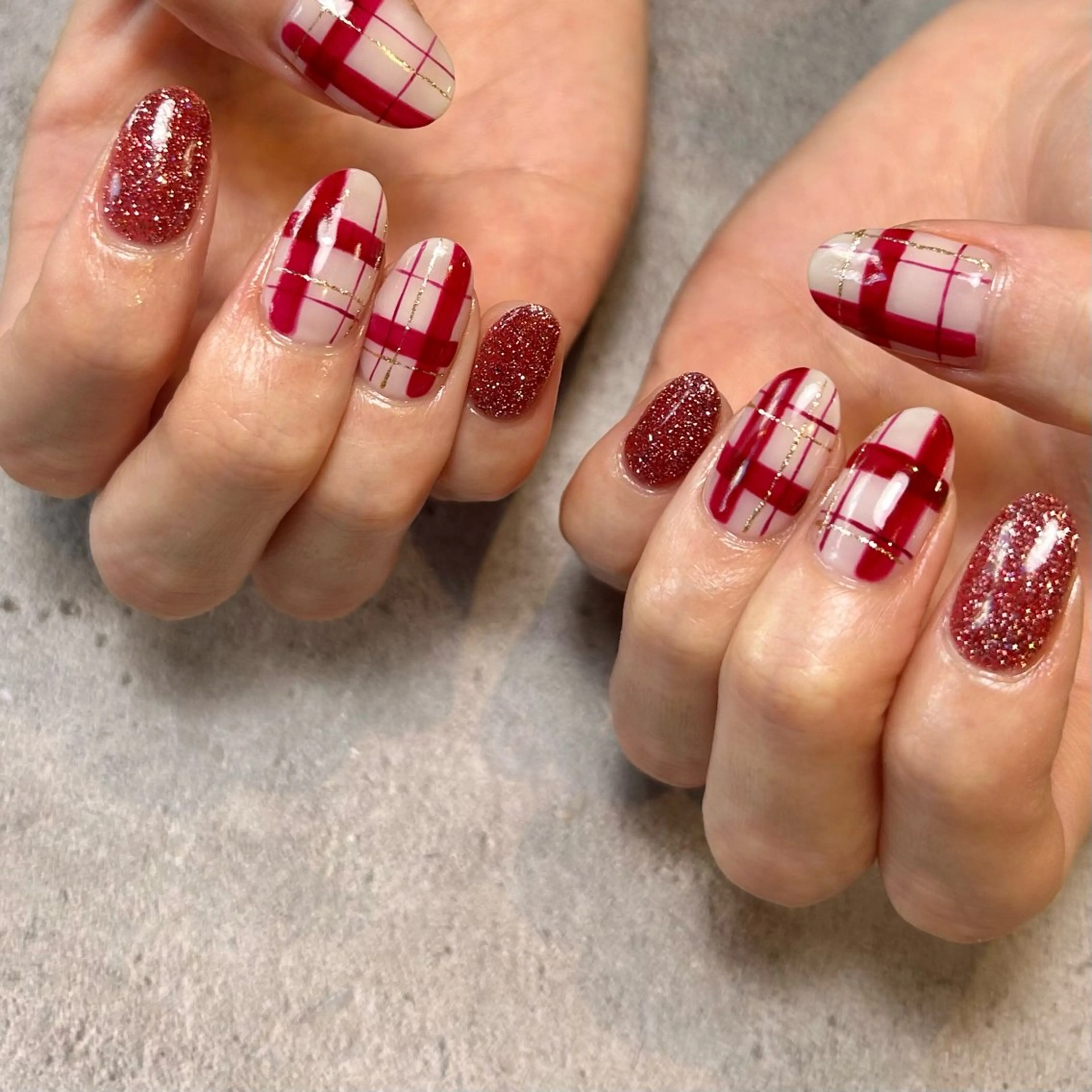 ネイル 持ち込み 赤色 ハンドネイル Reflection marikoのネイルデザイン