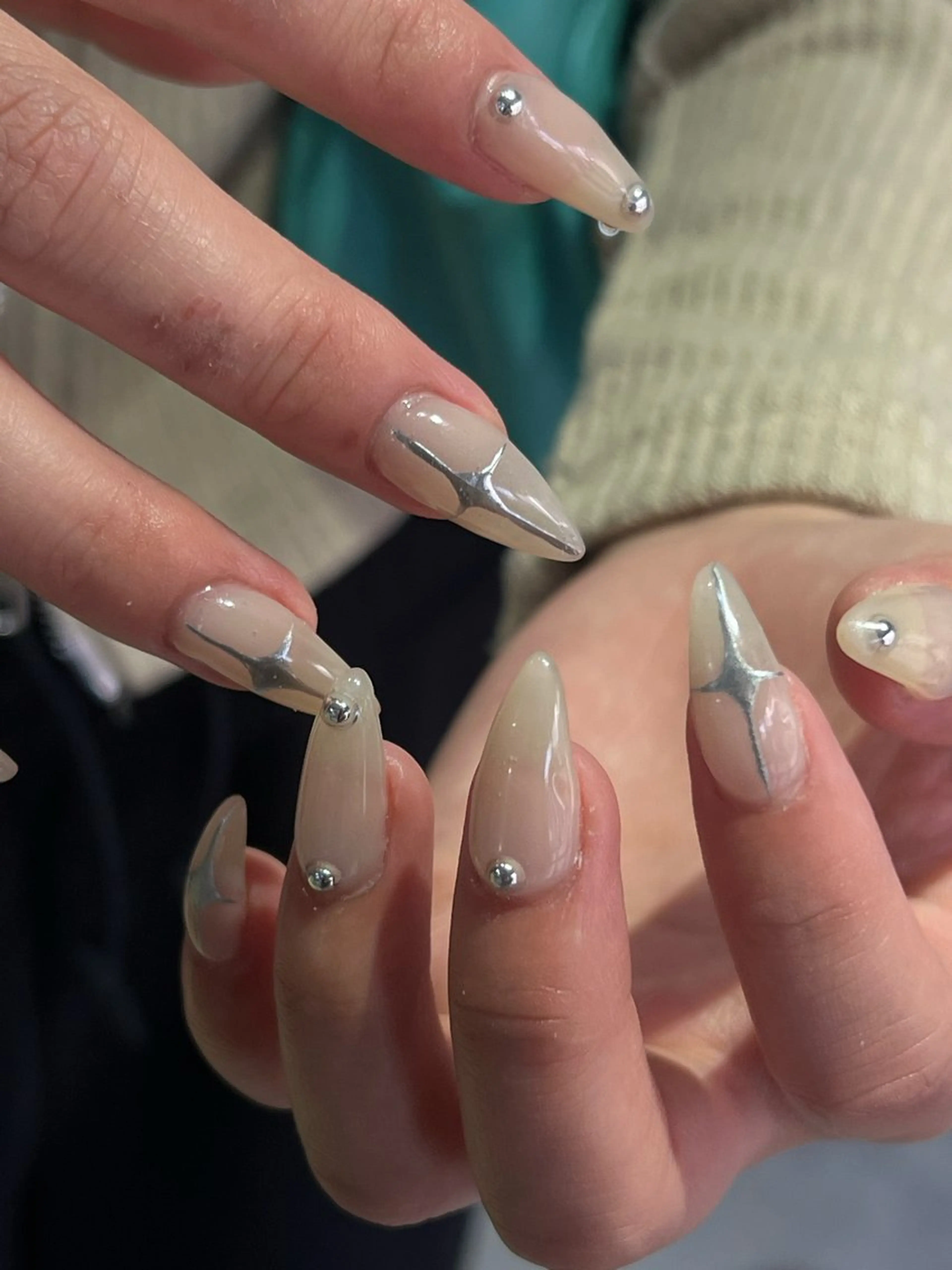 ネイル ハンドネイル Hata nail 🎀個性派ニュアンスのネイルデザイン
