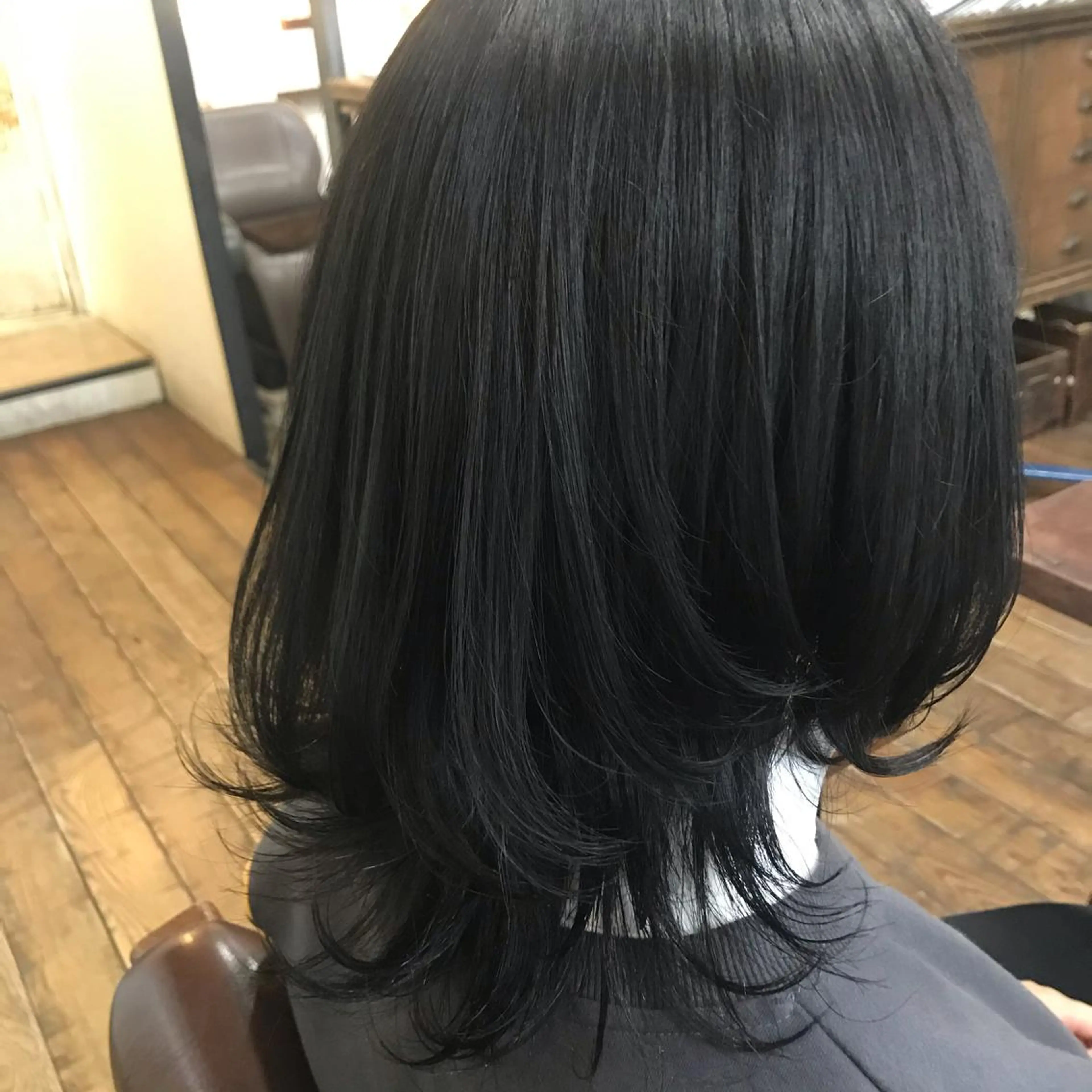 ミディアム ウルフカット Ursus hair Design by HEADLIGHT 本八幡所属・佐々木 千夏のヘアスタイル