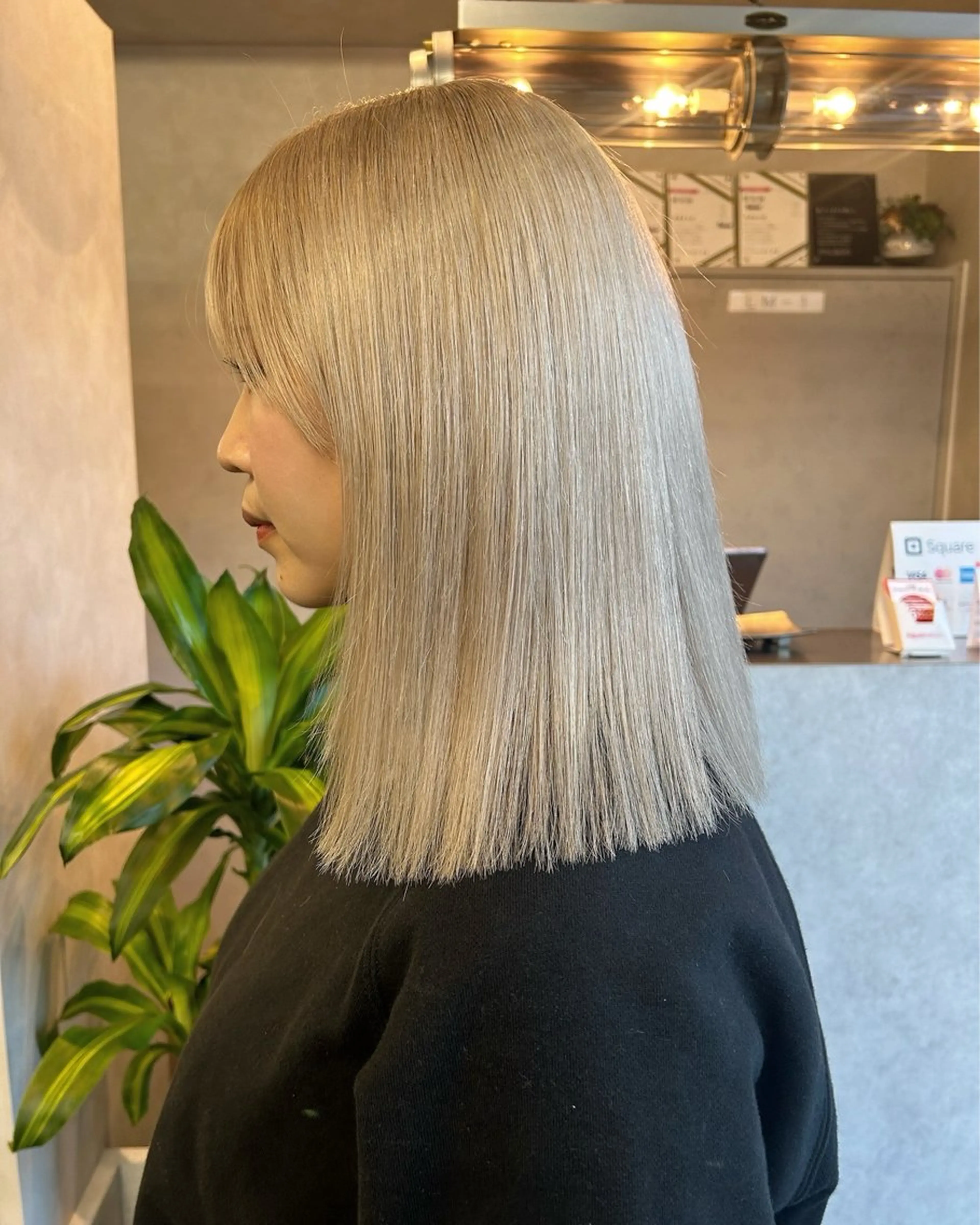 カラー ヘアカラー 博多ブリーチ× 透明感/縮毛矯正のヘアスタイル