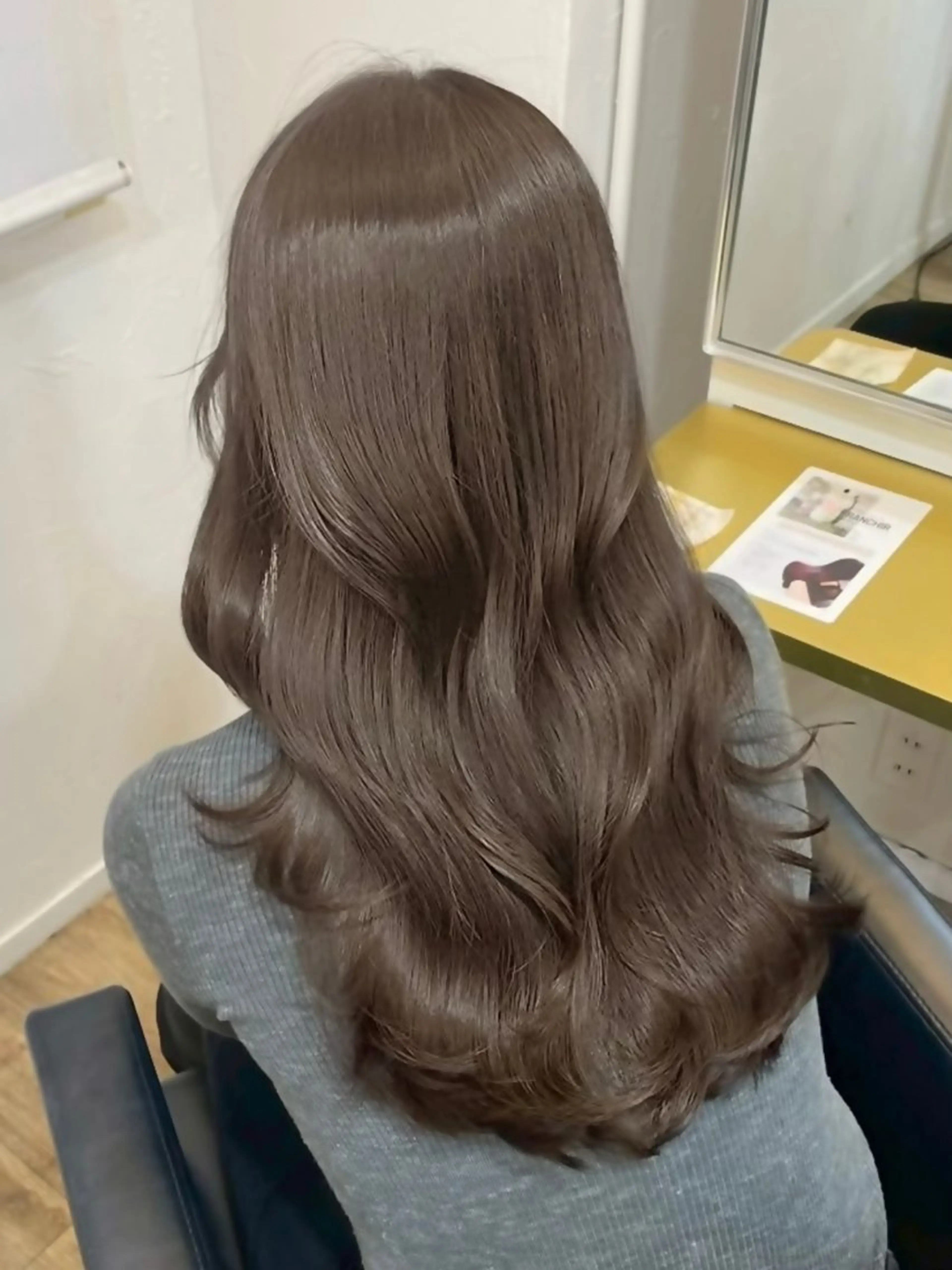 ロング カラー 透明感カラー トリートメント カット ヘアカラー トリートメント 透明感カラー特化/ ベージュ/梅田/英輝のヘアスタイル