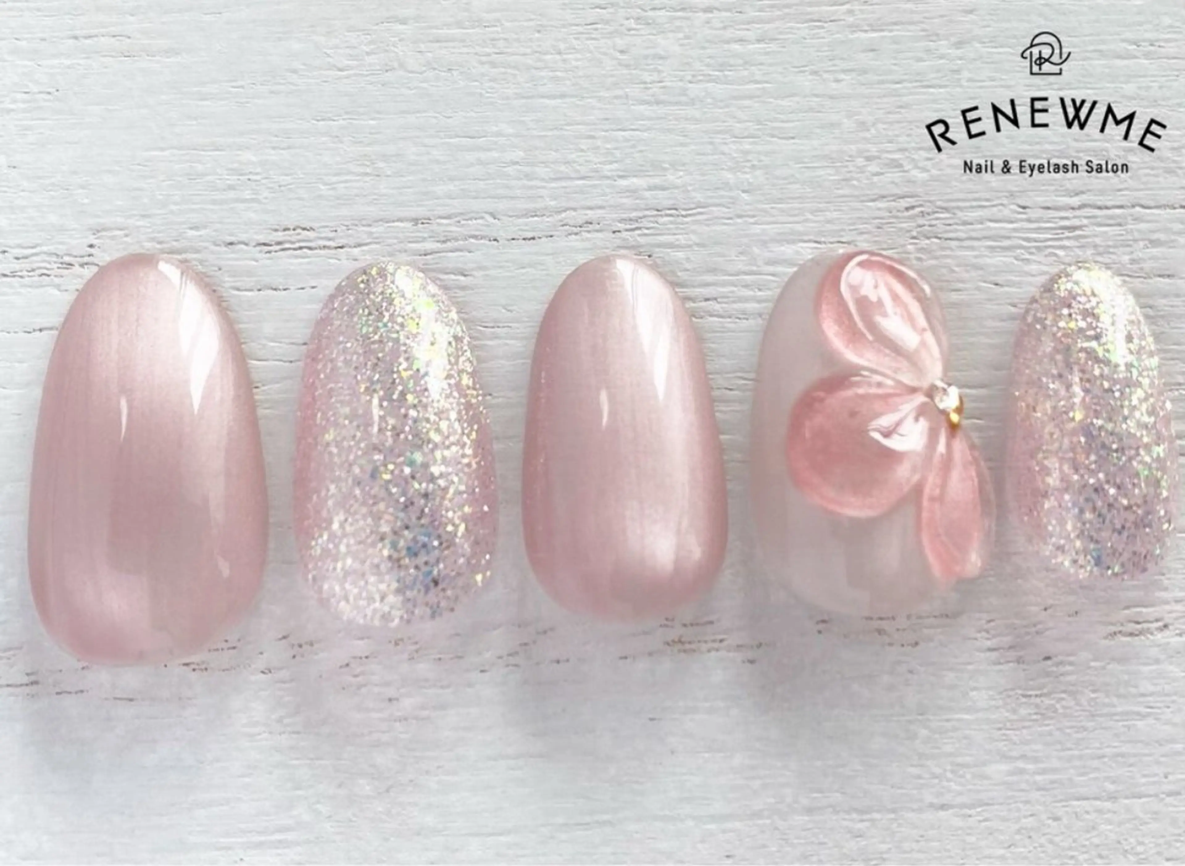 ネイル レニューム祖師ヶ谷大蔵店所属・RENEWME Senaのネイルデザイン