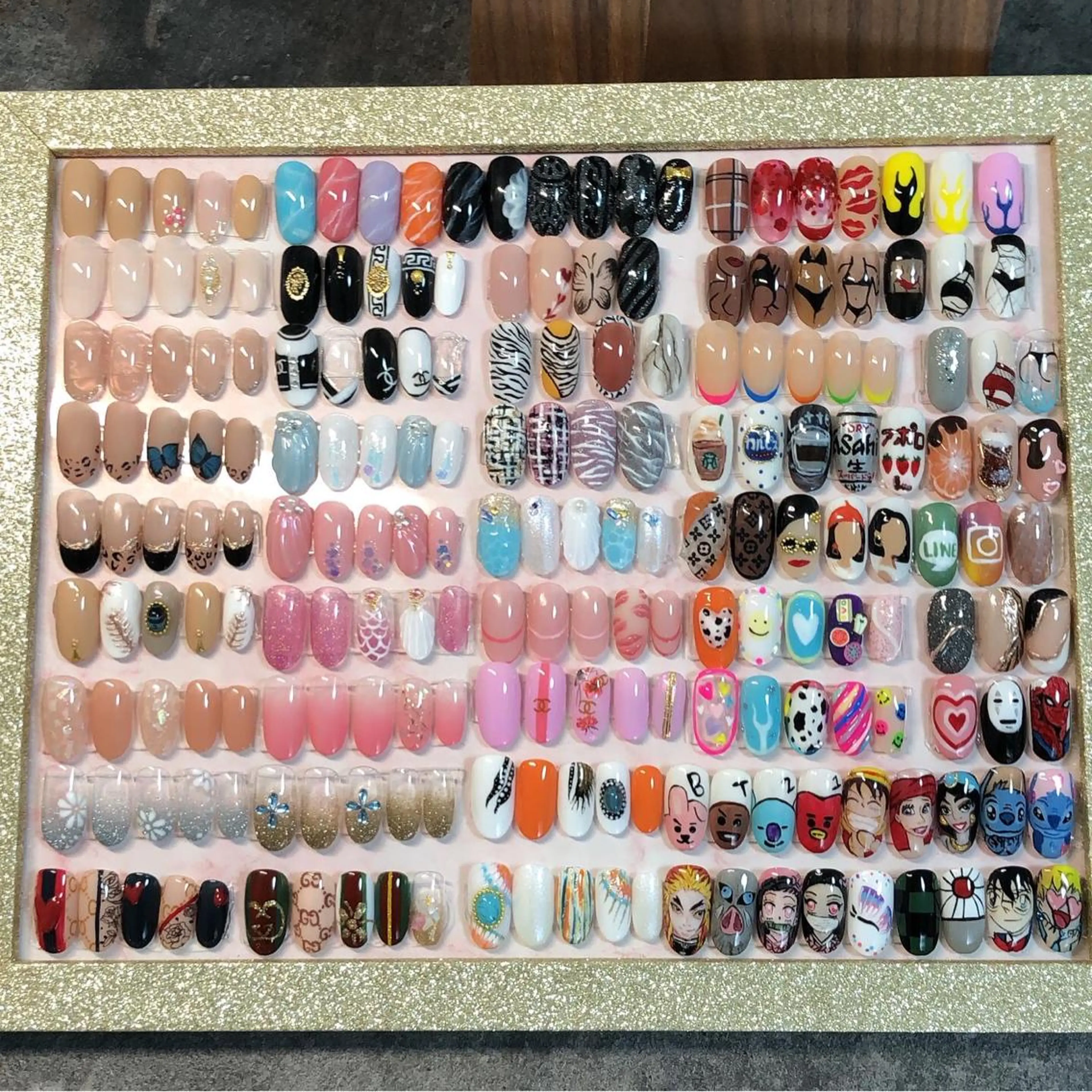 ネイル 宮本 百合子のネイルデザイン