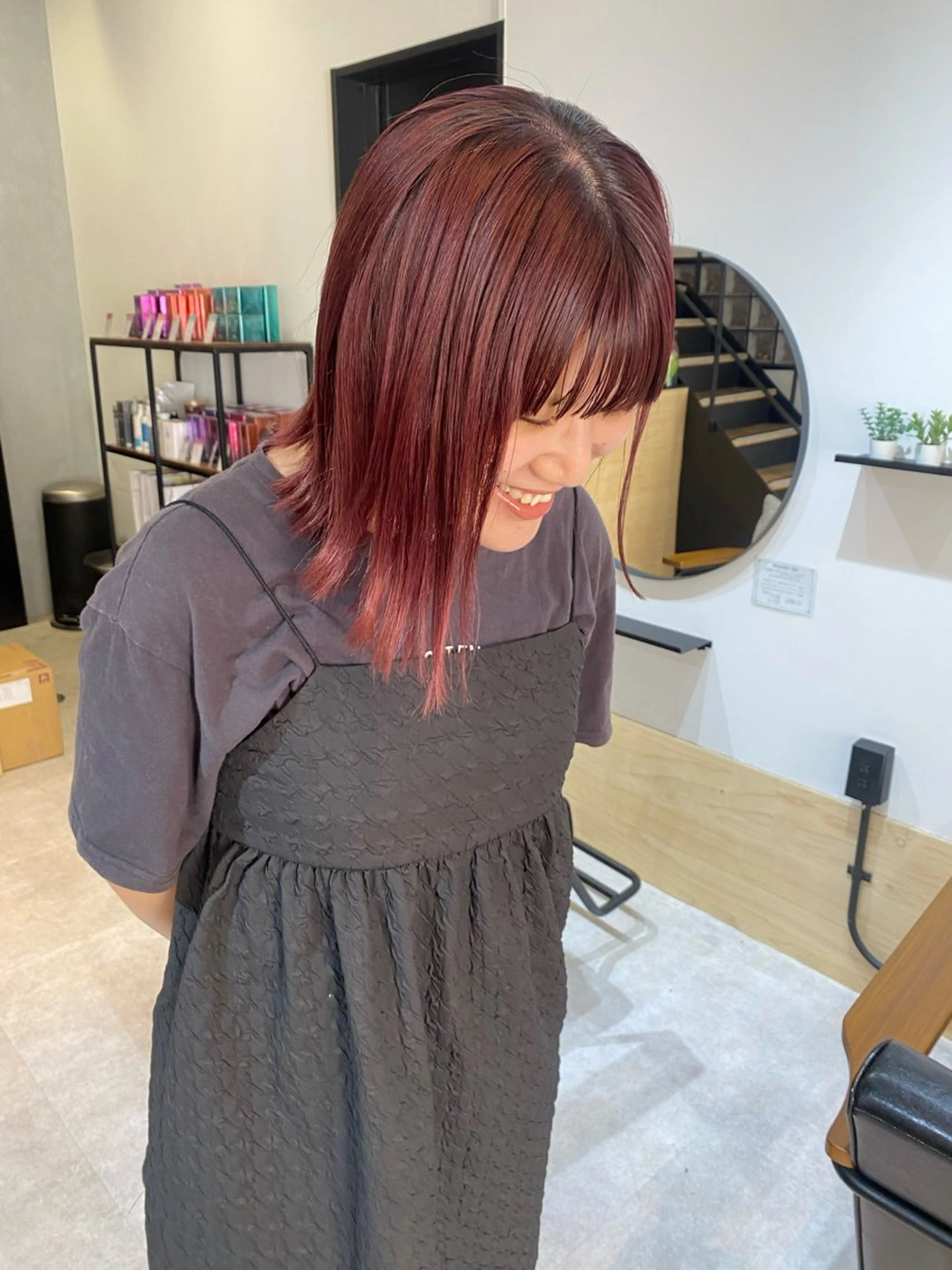 ミディアム Juri /暖色カラーのヘアスタイル