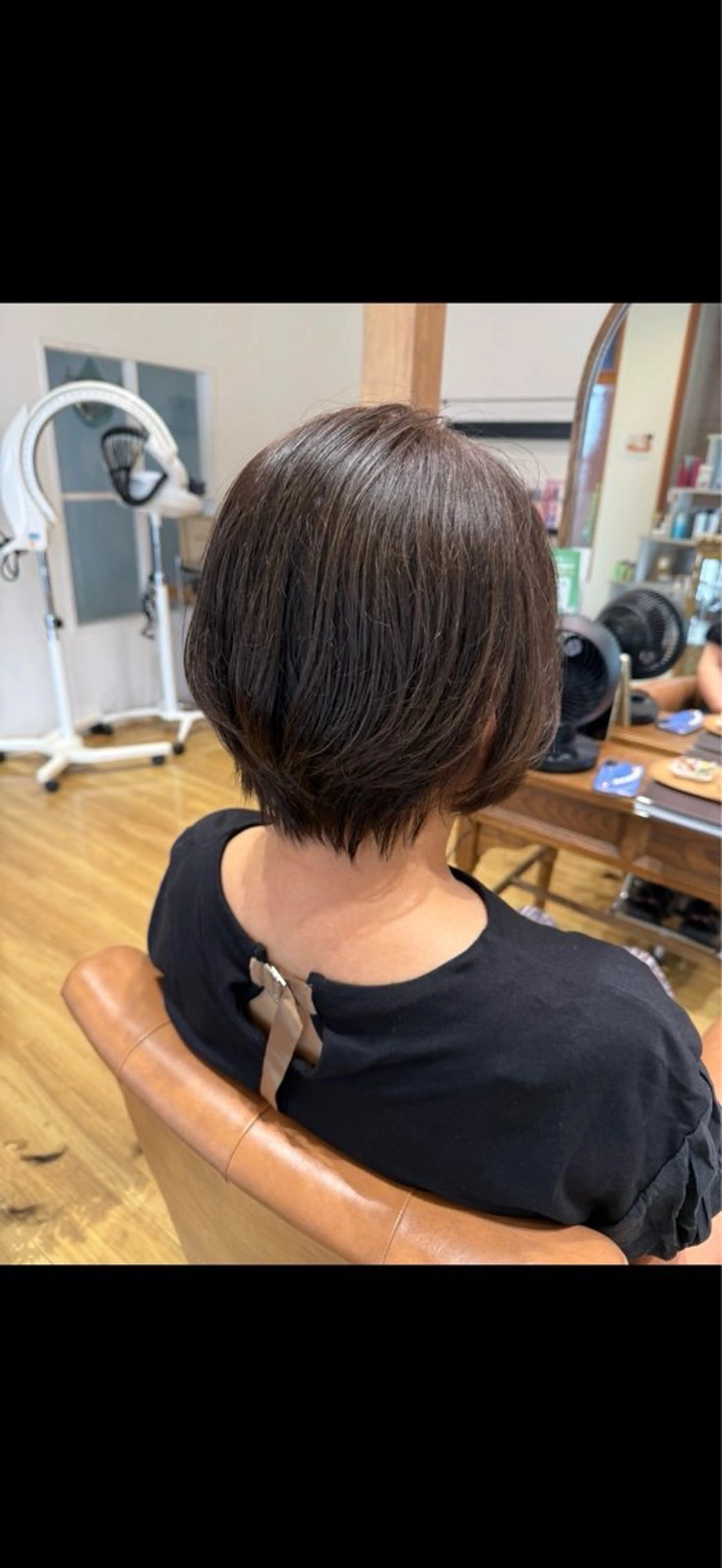 ショート 中川 雅のヘアスタイル