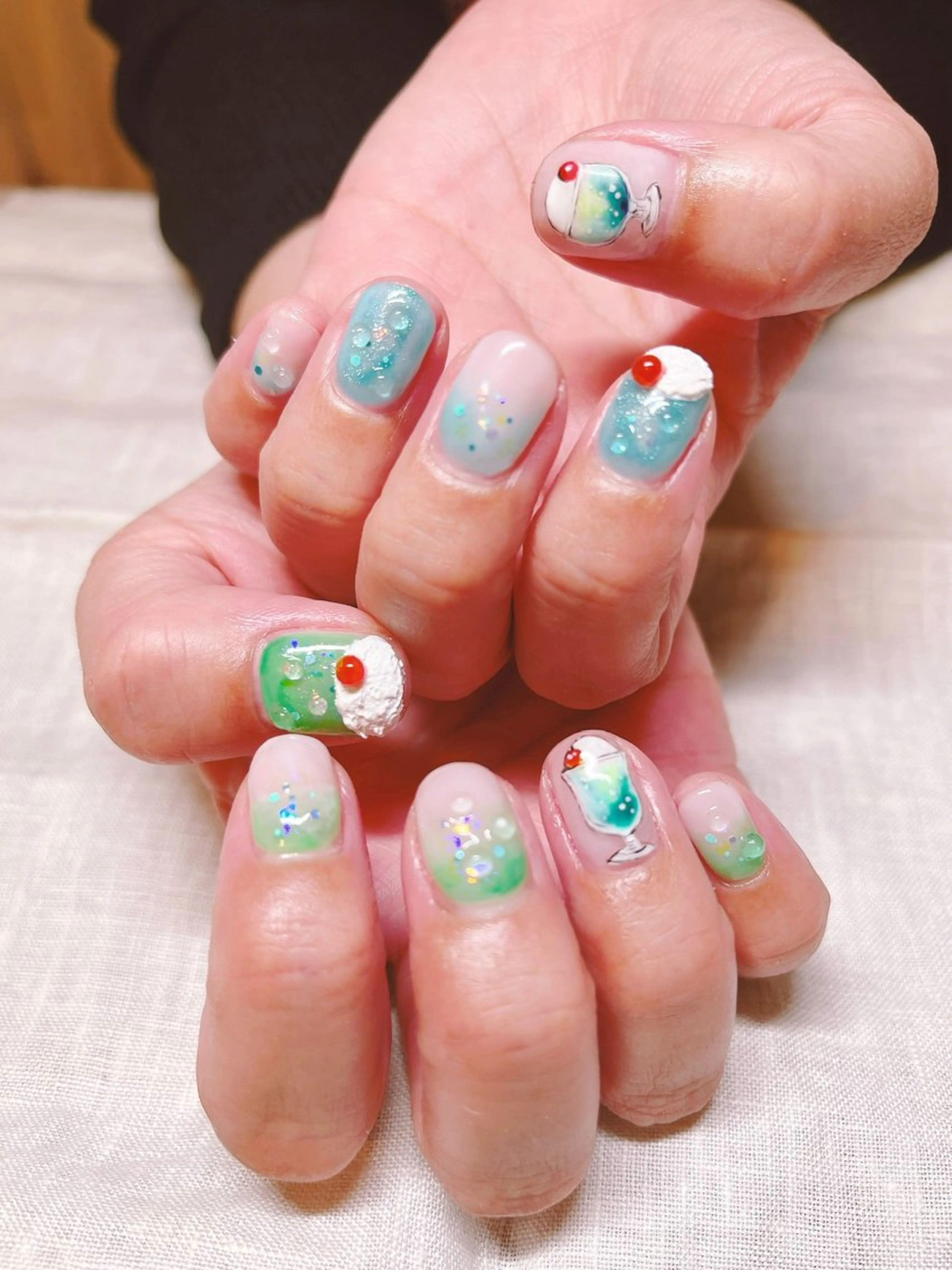 ネイル アートネイル atelier mofのネイルデザイン