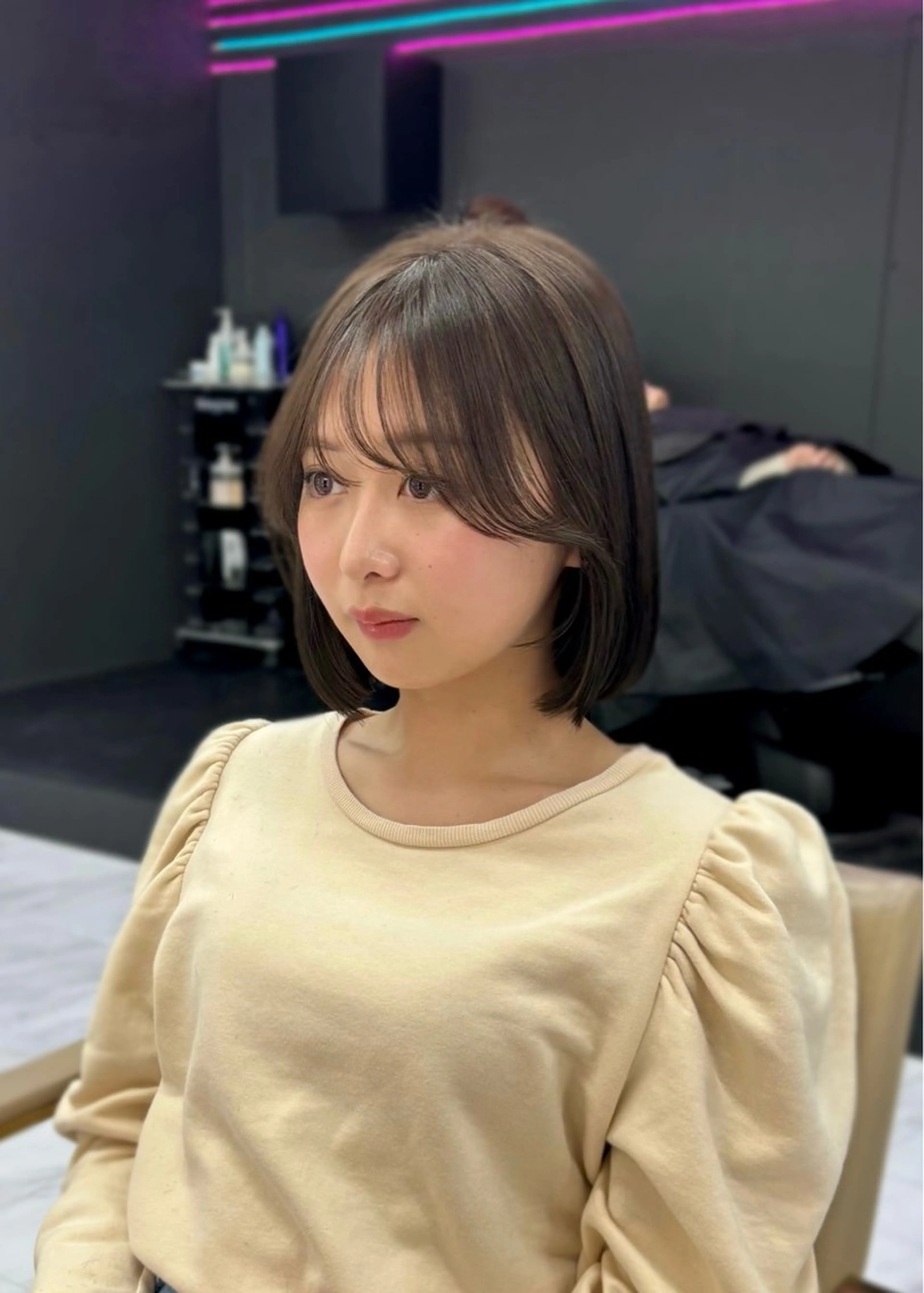 ミディアム カラー ブラウンカラー オリーブブラウン ボブ 顔周りカット 小顔カット ヘアカラー トリートメント 岡山 愛のヘアスタイル