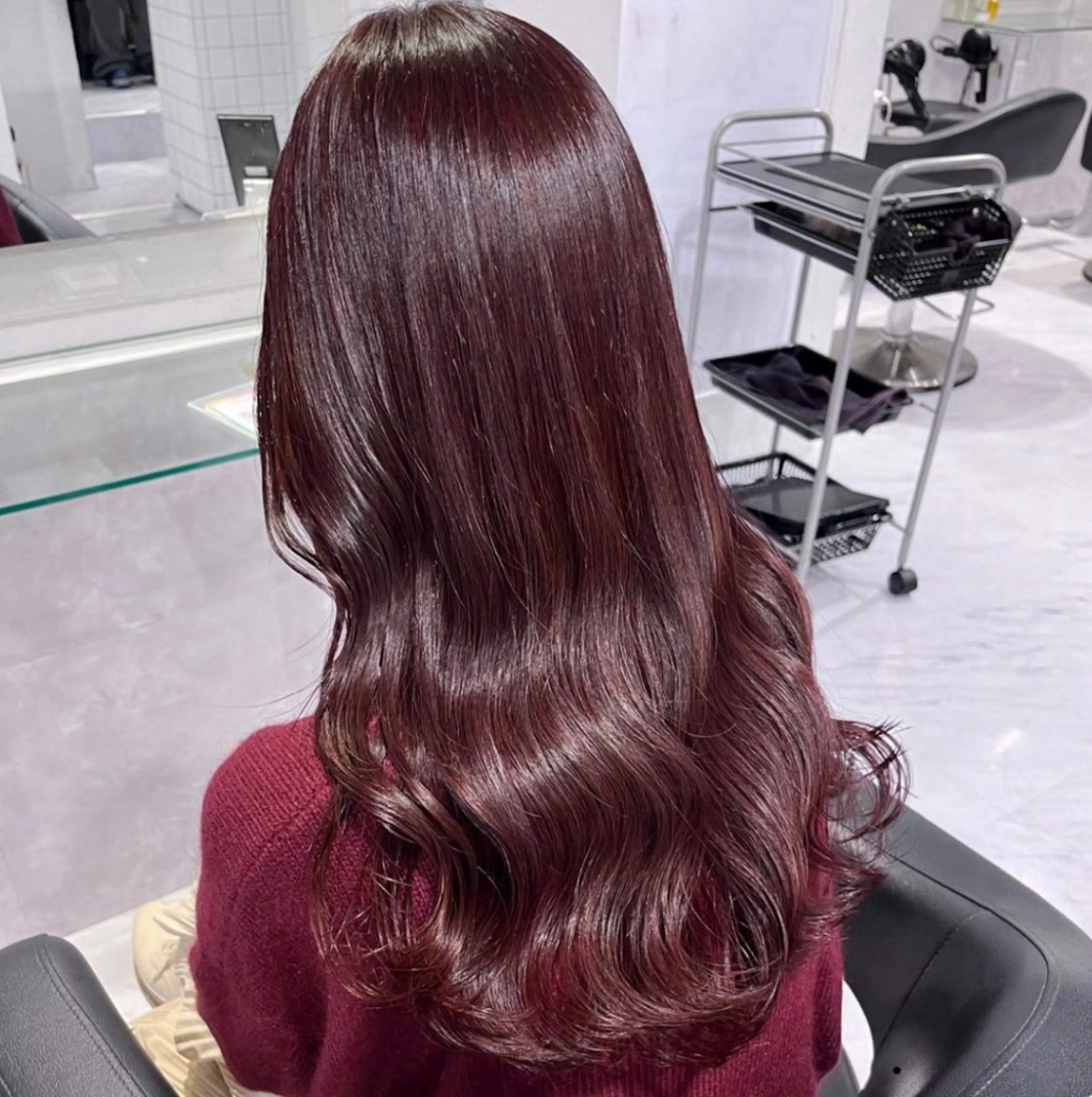 ロング カラー 🫧うる艶トレンド 🫧透明感カラーのヘアスタイル