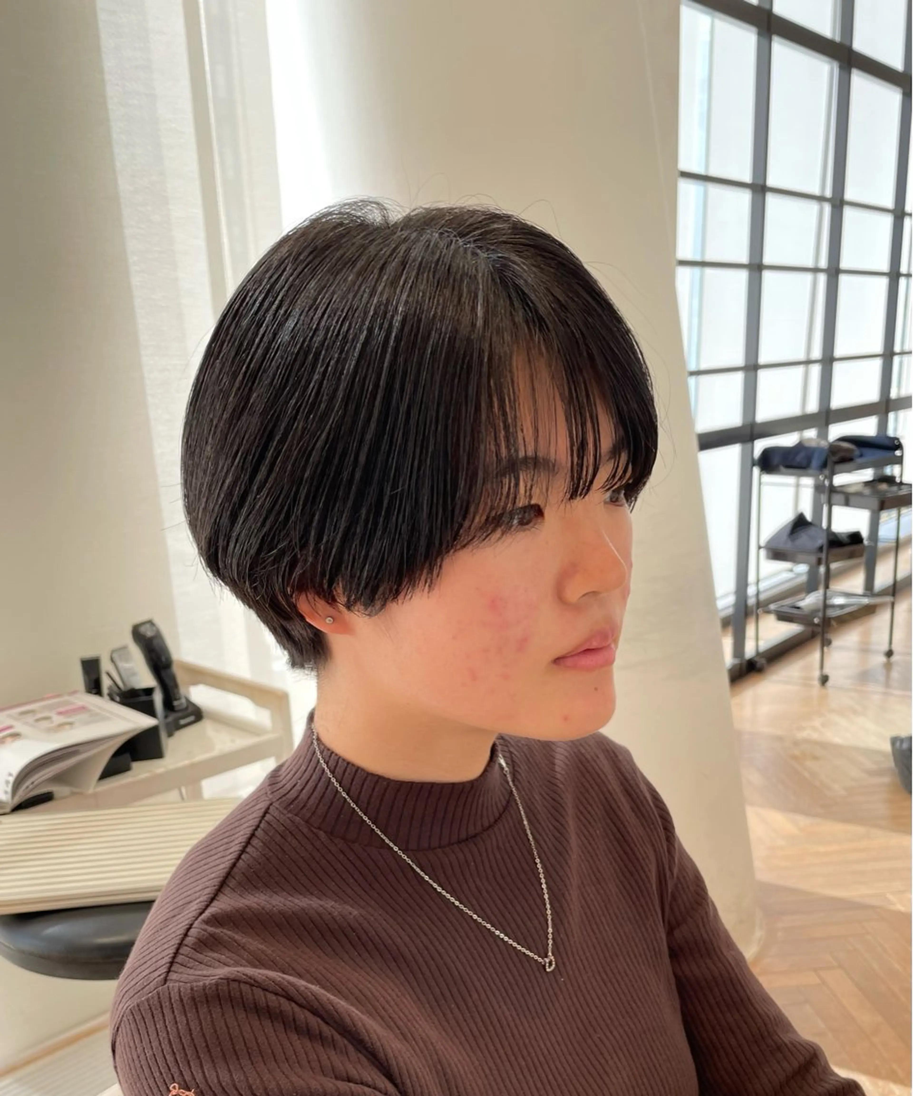 ショート ELLE salon サエのヘアスタイル