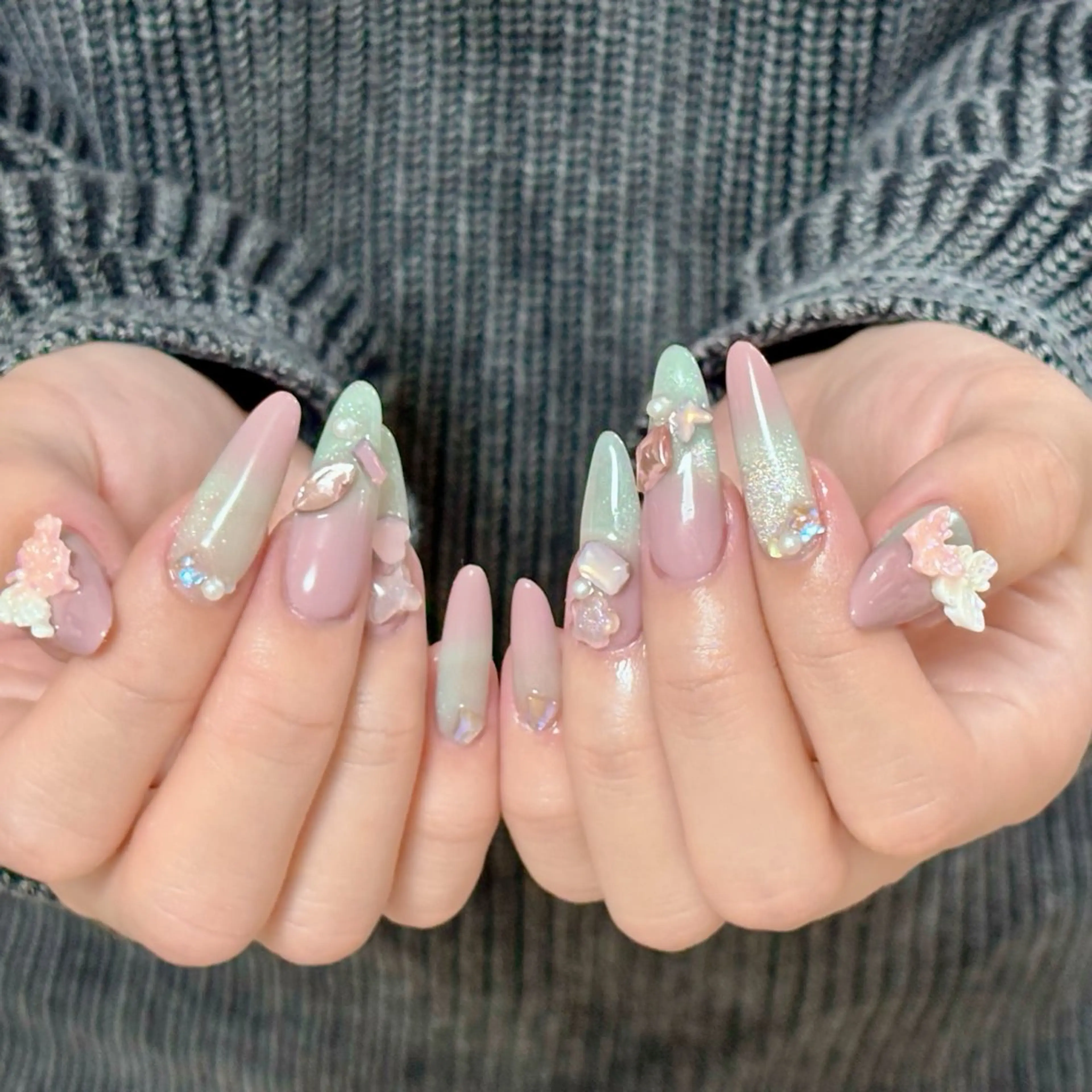 ネイル ハンドネイル IYOU NAIL町田店所属・IYOUNAIL- Piggy(帰国中)のネイルデザイン