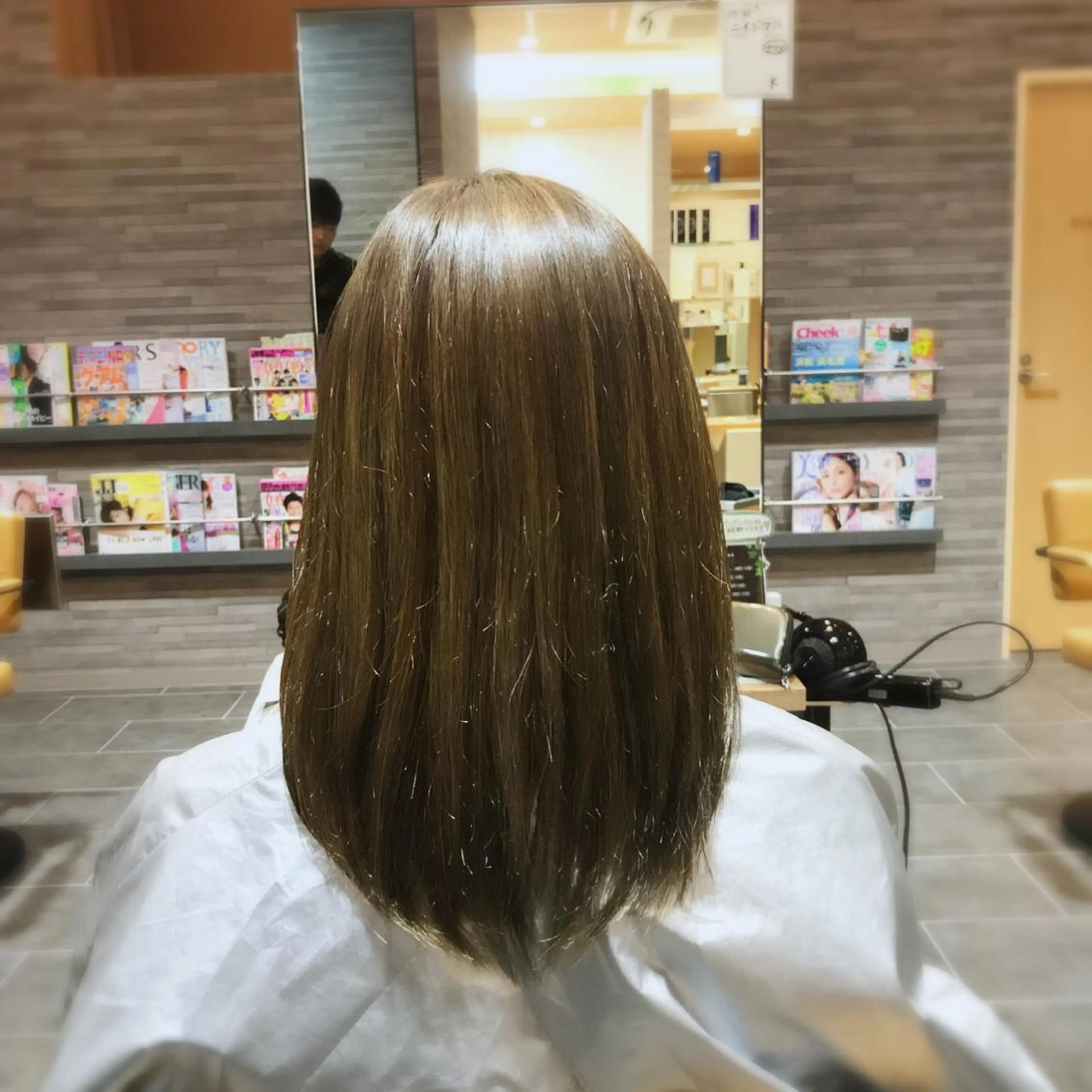 セミロング カラー ベージュカラー 【髪質改善】 夏目結以のヘアスタイル