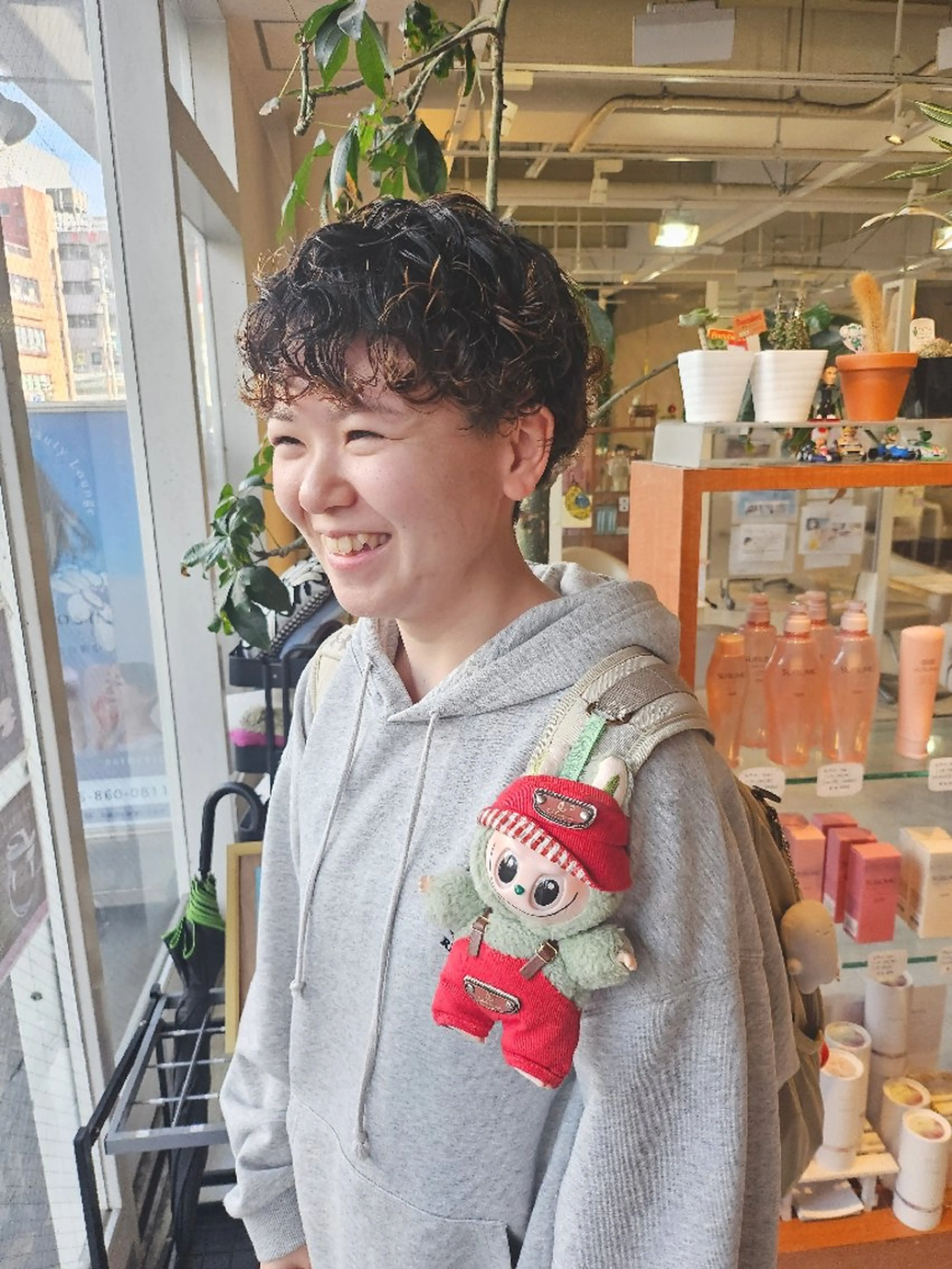 ショート ショートヘア カット パーマ 岡田 奈々のヘアスタイル