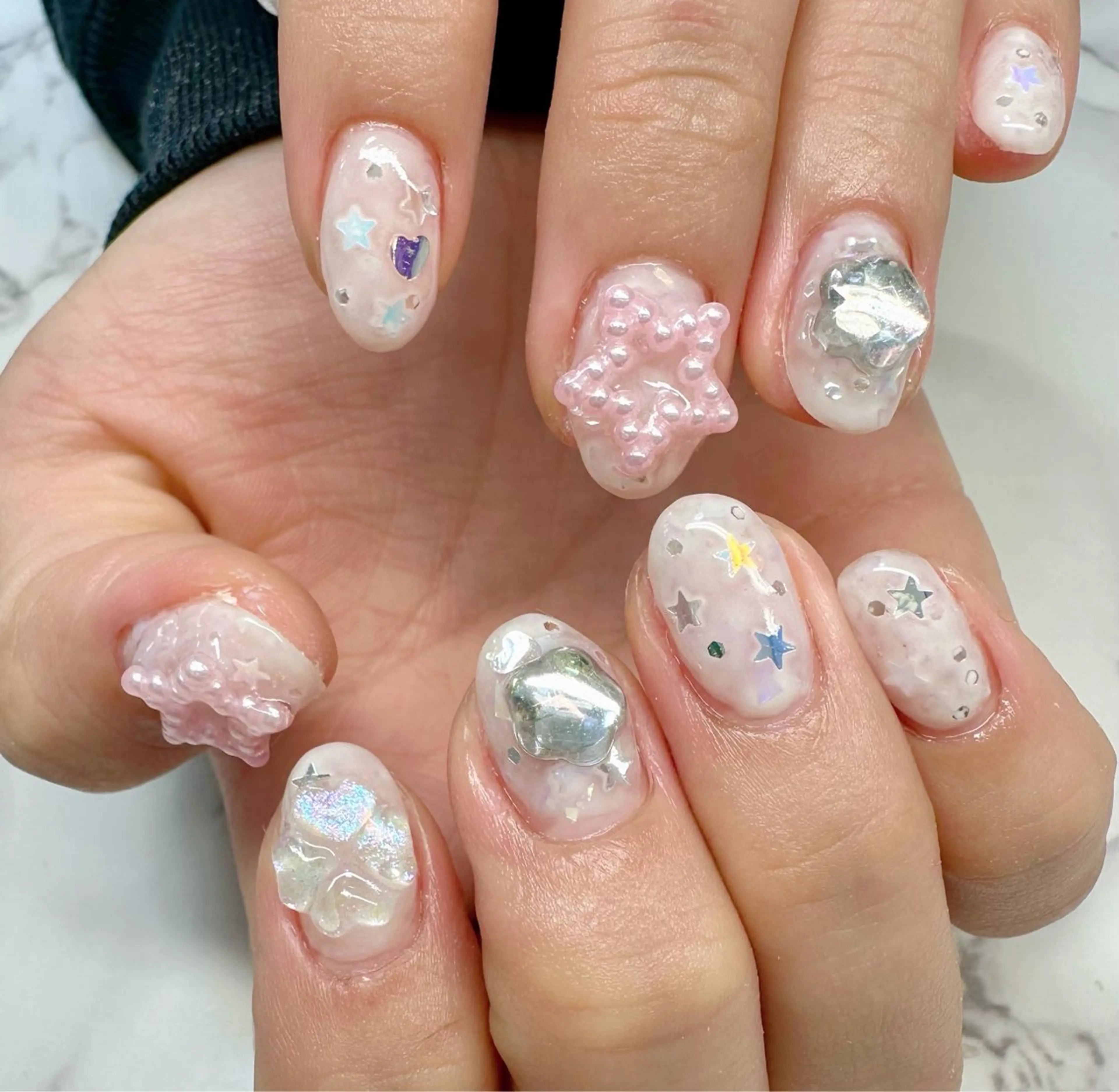 ネイル アートネイル チークネイル キラキラネイル ラメ(グリッター) マグネットネイル M.N_ nailのネイルデザイン
