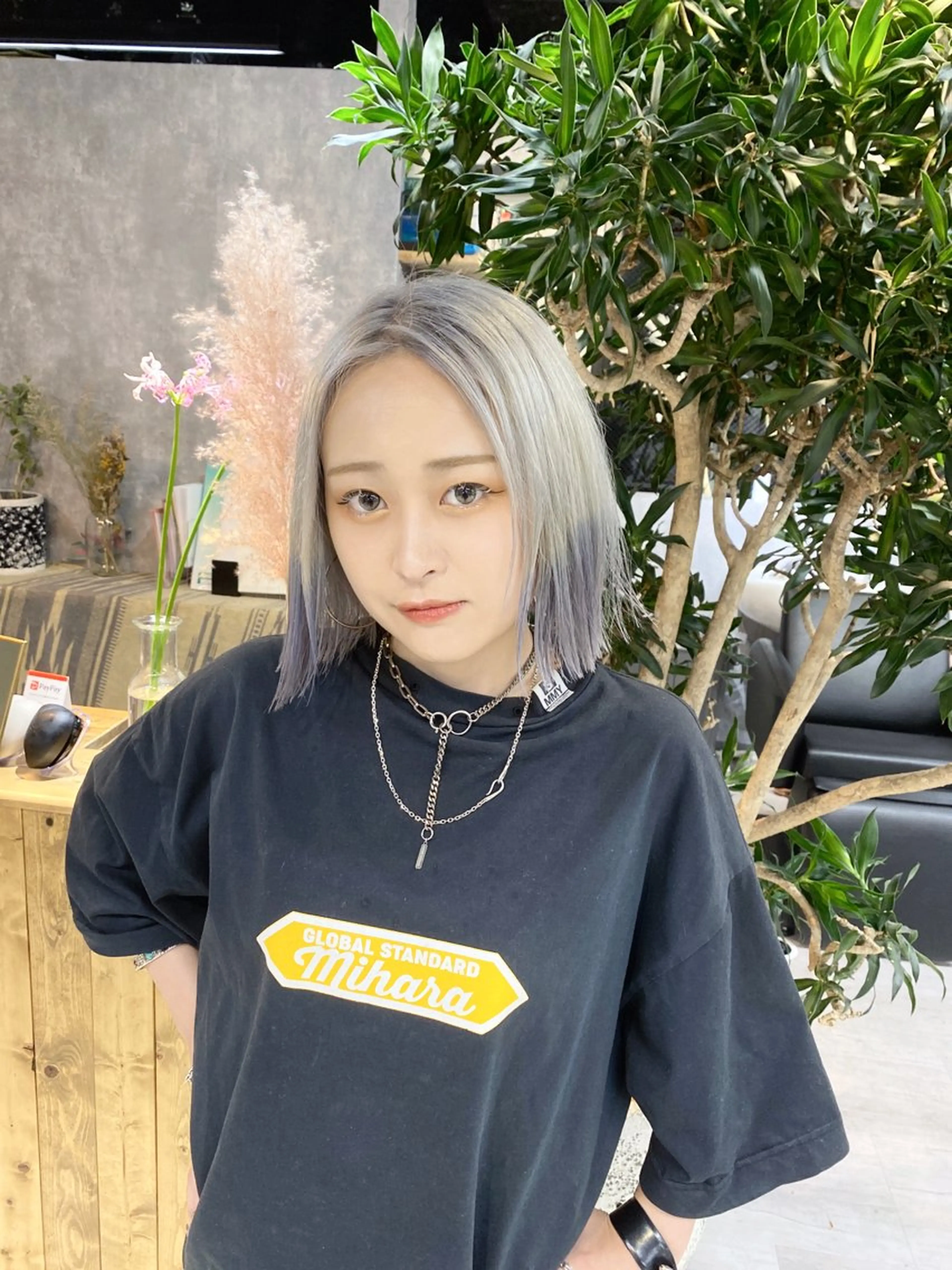 ミディアム アッシュ アッシュブラック ボブ 髪質改善 韓国風ヘア カット ヘアカラー トリートメント ヘアセット 【.ico】心斎橋 飛田ゆうきのヘアスタイル