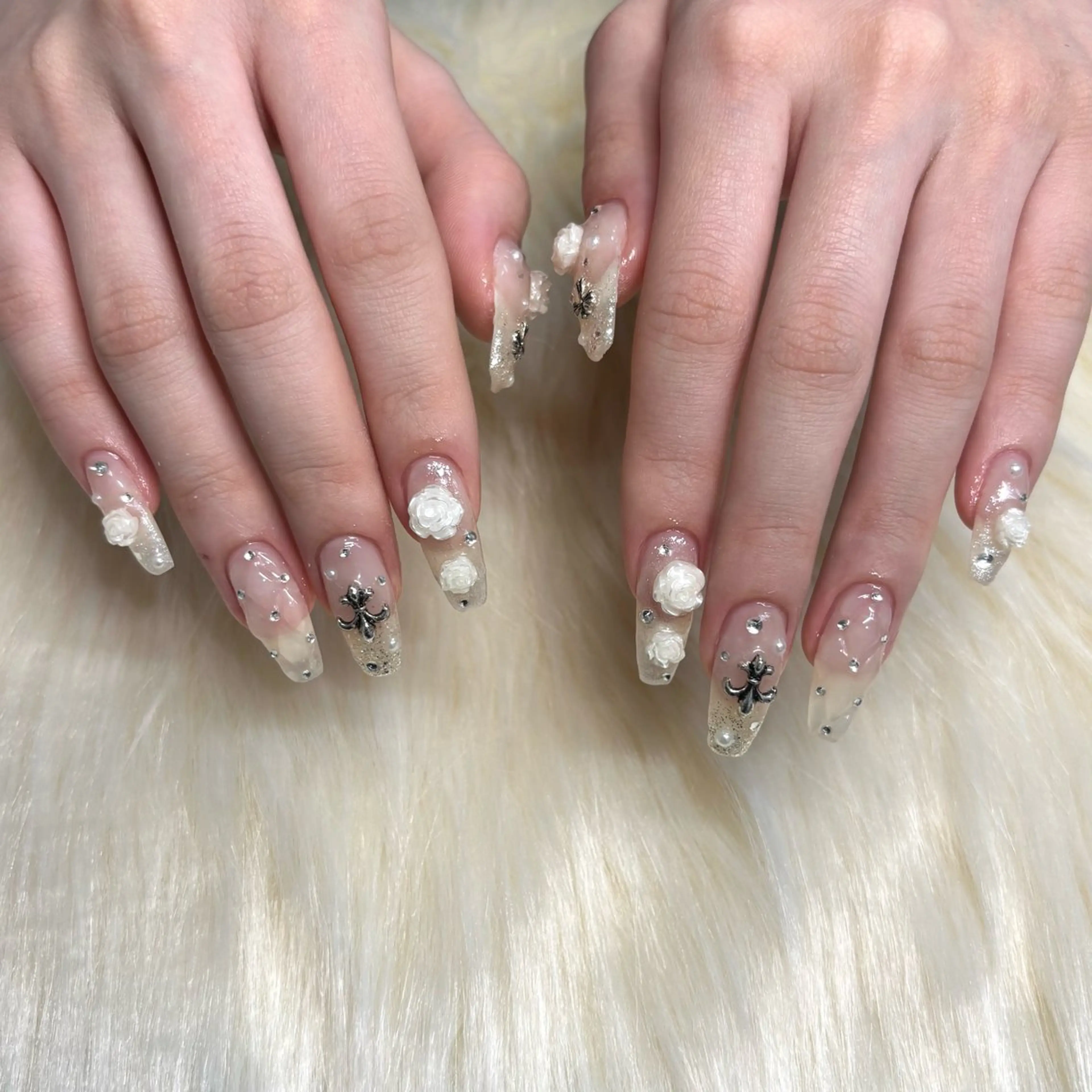 ネイル ハンドネイル Bianca浦和🍀 suminaのネイルデザイン