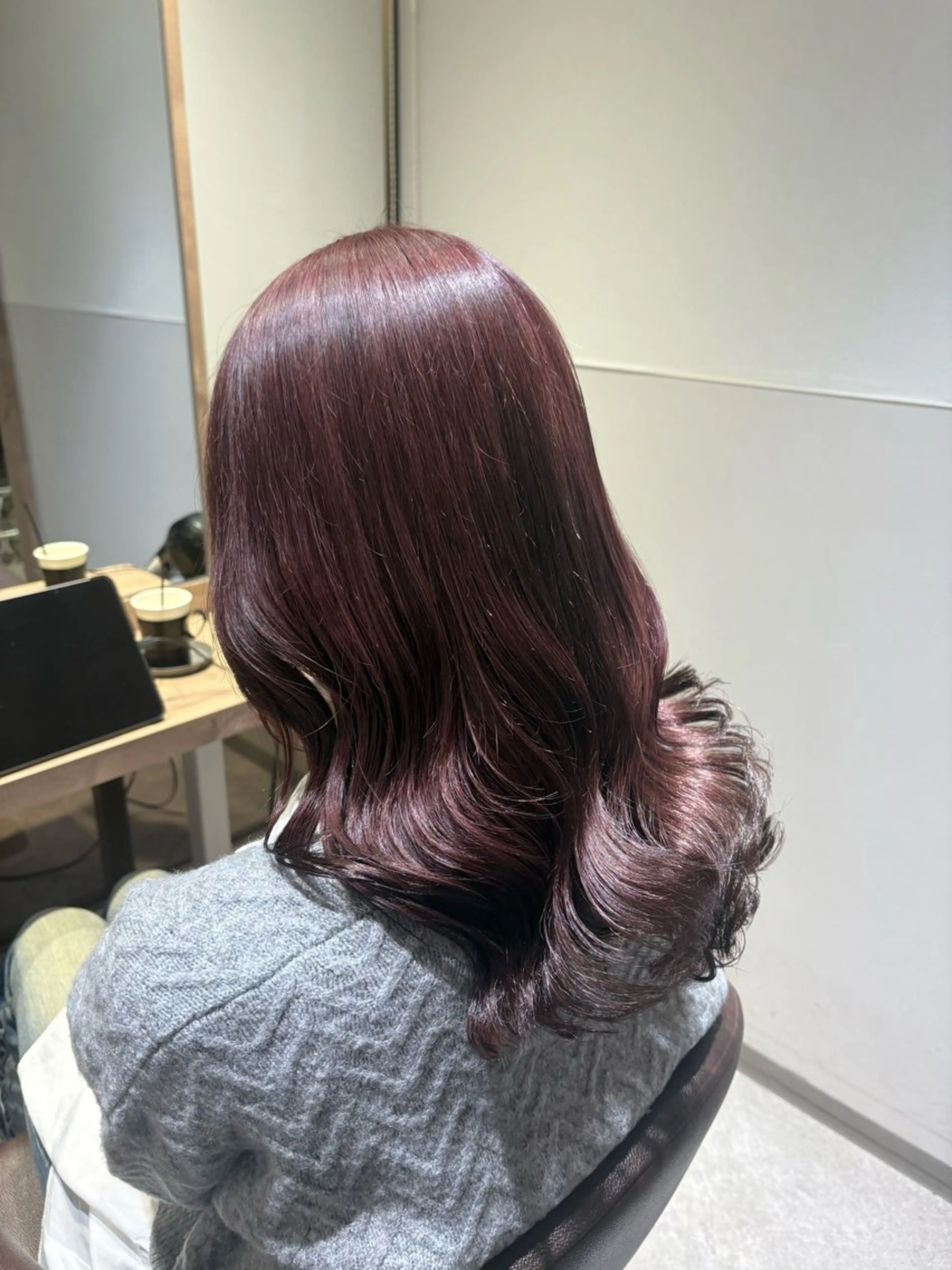 セミロング カット ヘアカラー SALOWIN調布店所属・渡辺 健太郎のヘアスタイル