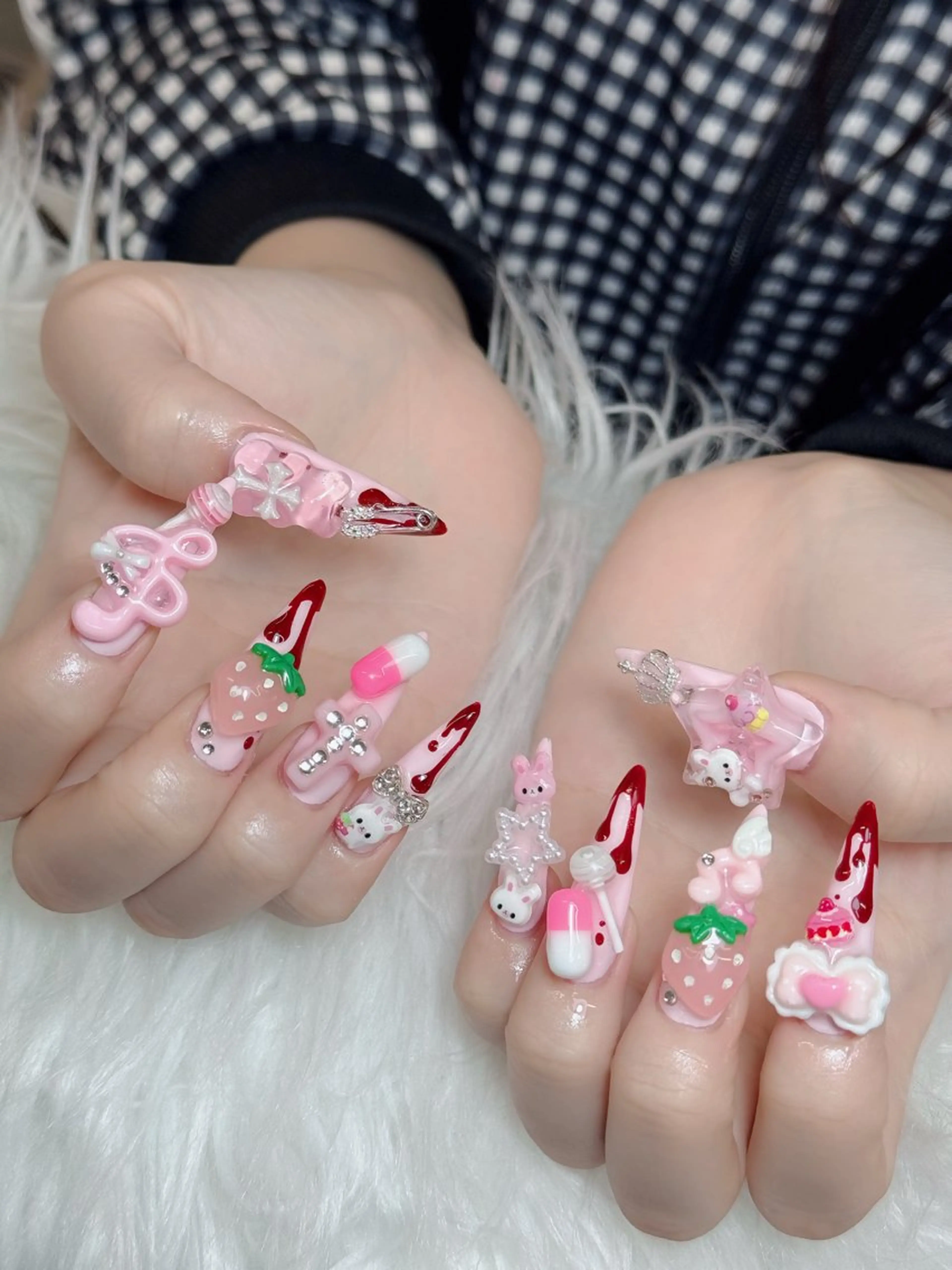 ネイル オーロラネイル チークネイル フットネイル フレンチネイル 韓国ネイル Lumi Nail 新大久保3‘のネイルデザイン