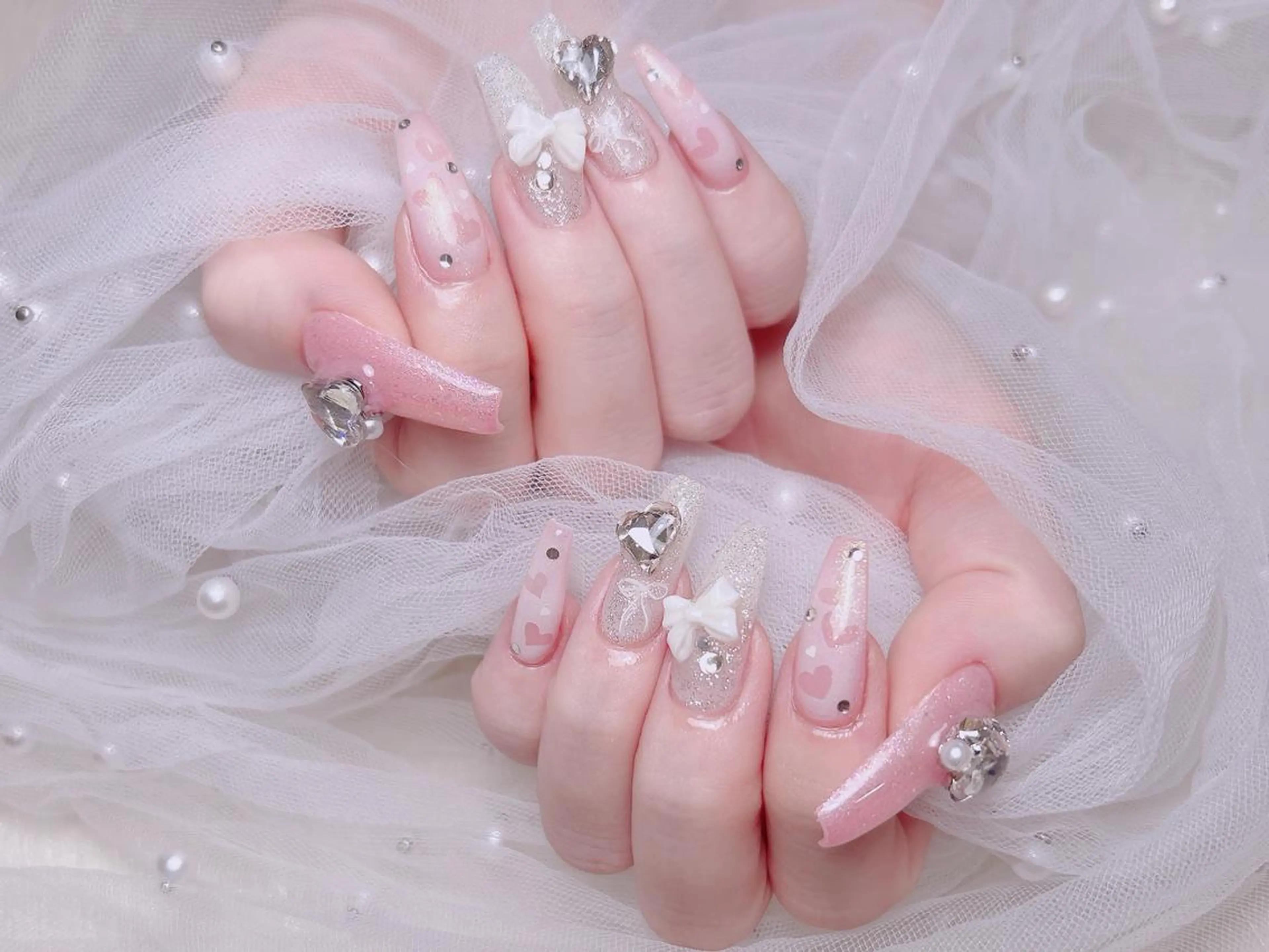 ネイル カジュアル チークネイル フレンチネイル ジェルネイル ガーリー HD Studioのネイルデザイン