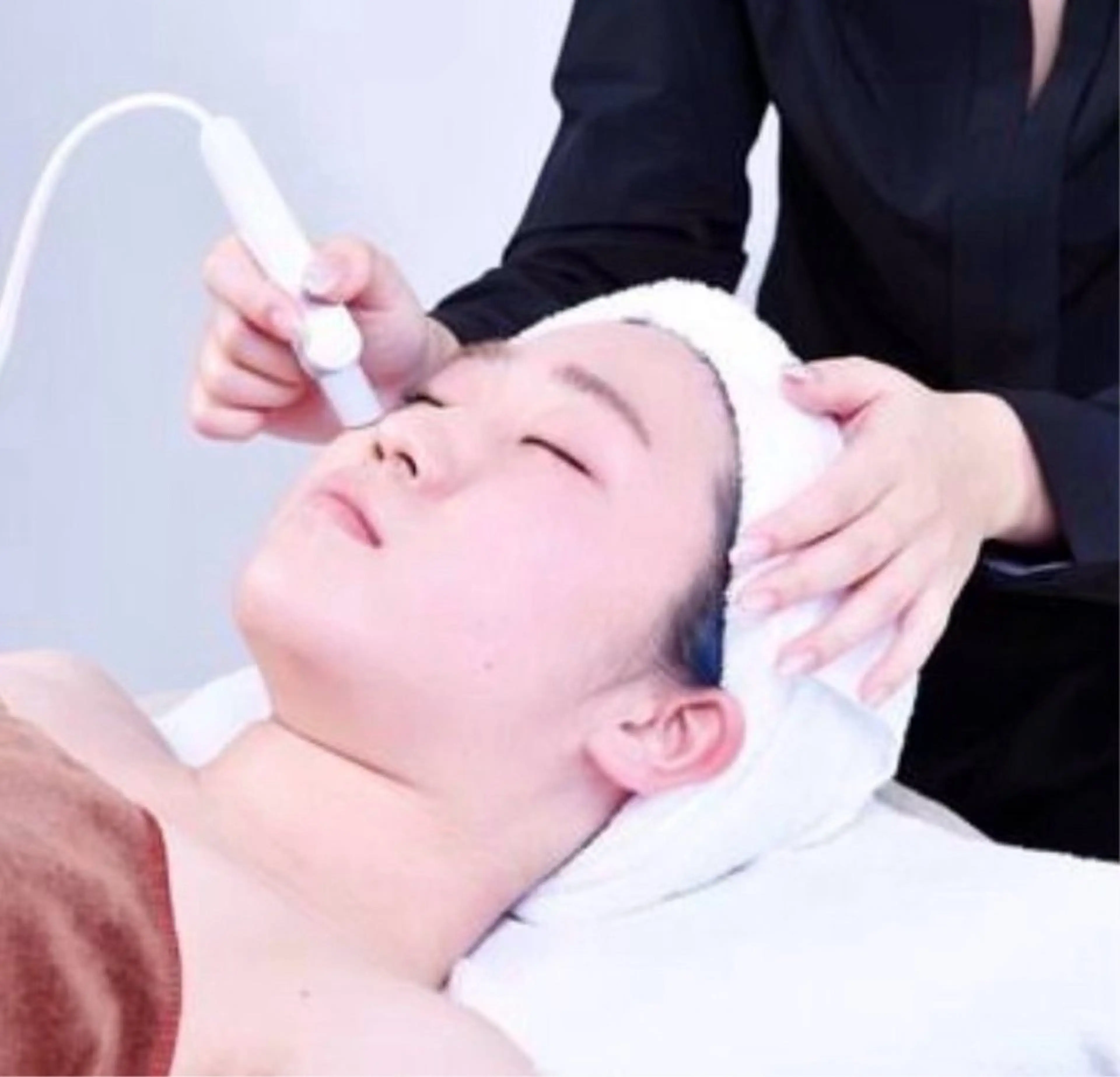 【平日のご来店限定】毛穴洗浄（ピーリング込み）｜黒ずみ・角栓ごっそりケアの写真