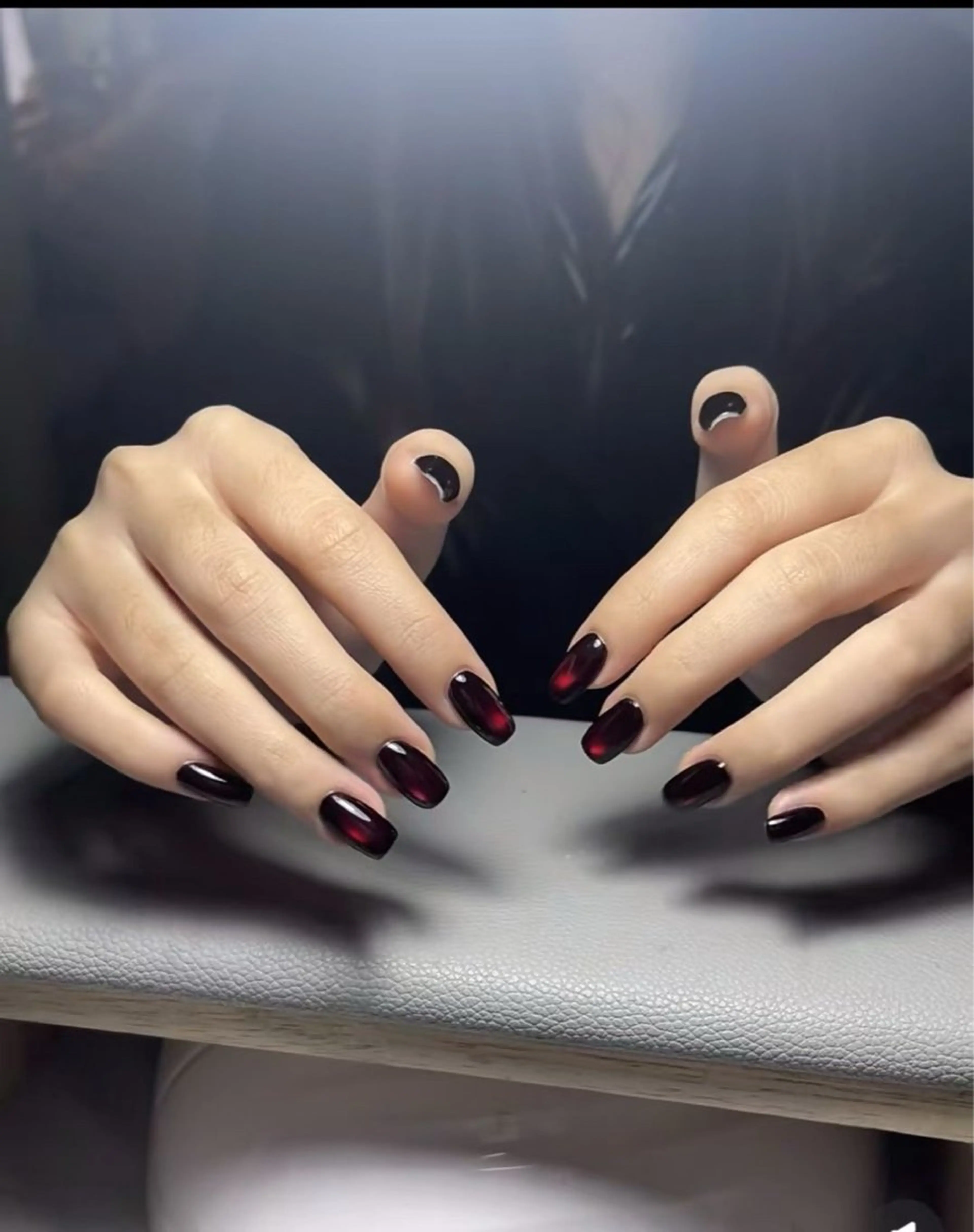 カラー ユミネイルサロン所属・U miのネイルデザイン