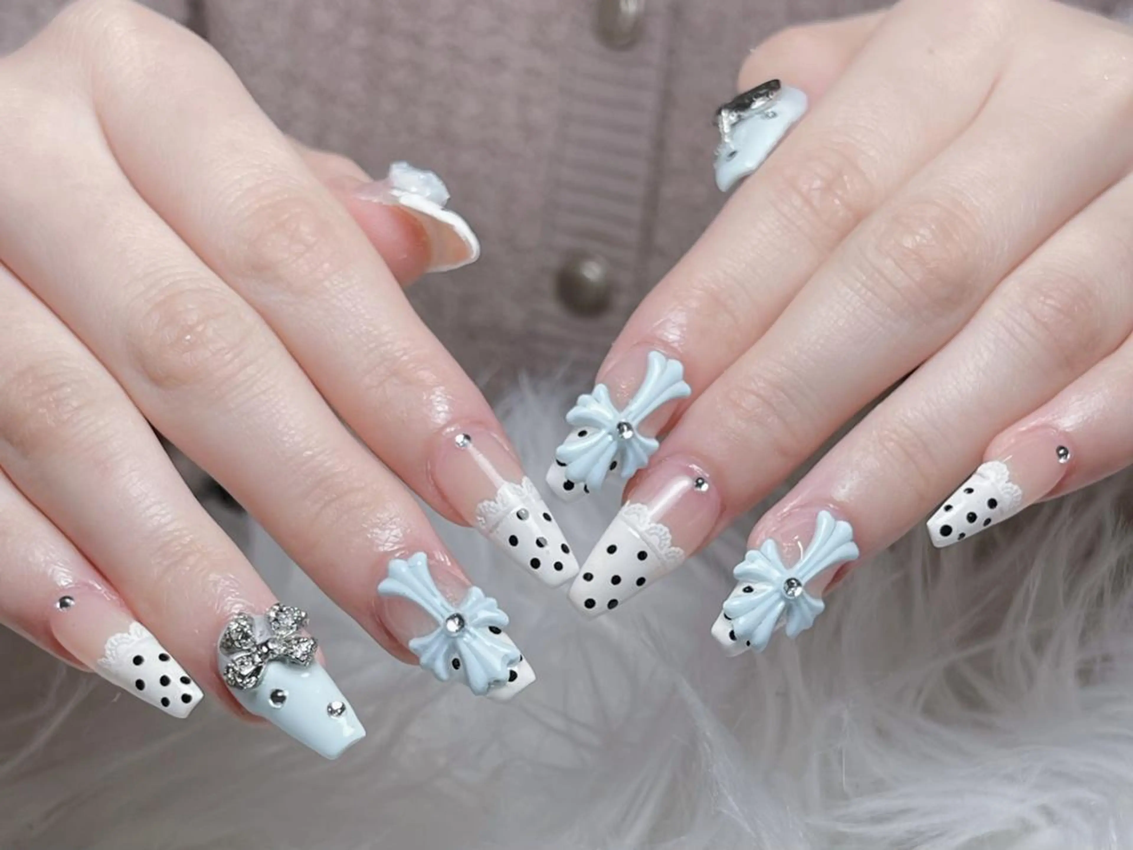 ネイル 長さ出し グラデーション 卒業式 キラキラネイル マグネットネイル アンアンBelle Nail 池袋のネイルデザイン